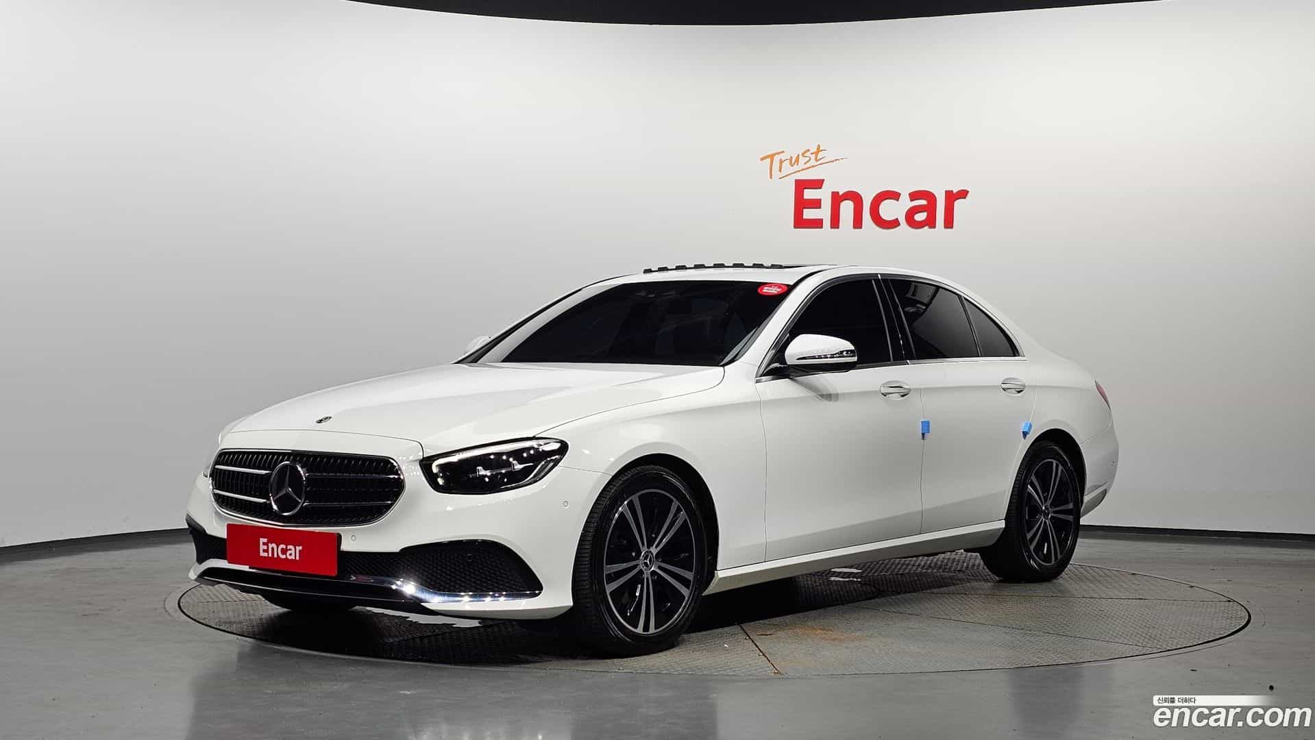 E-Class Mercedes-Benz 2020.11-OUTER-001