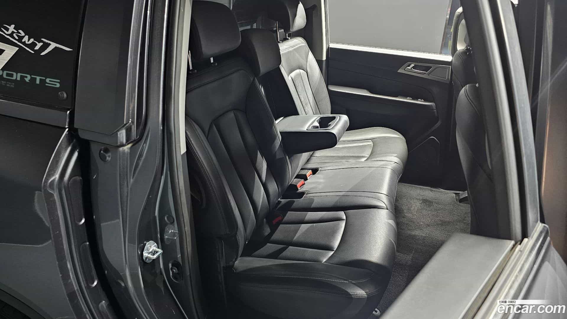 Rexton KG Mobility 2018.7-OPTION-015
