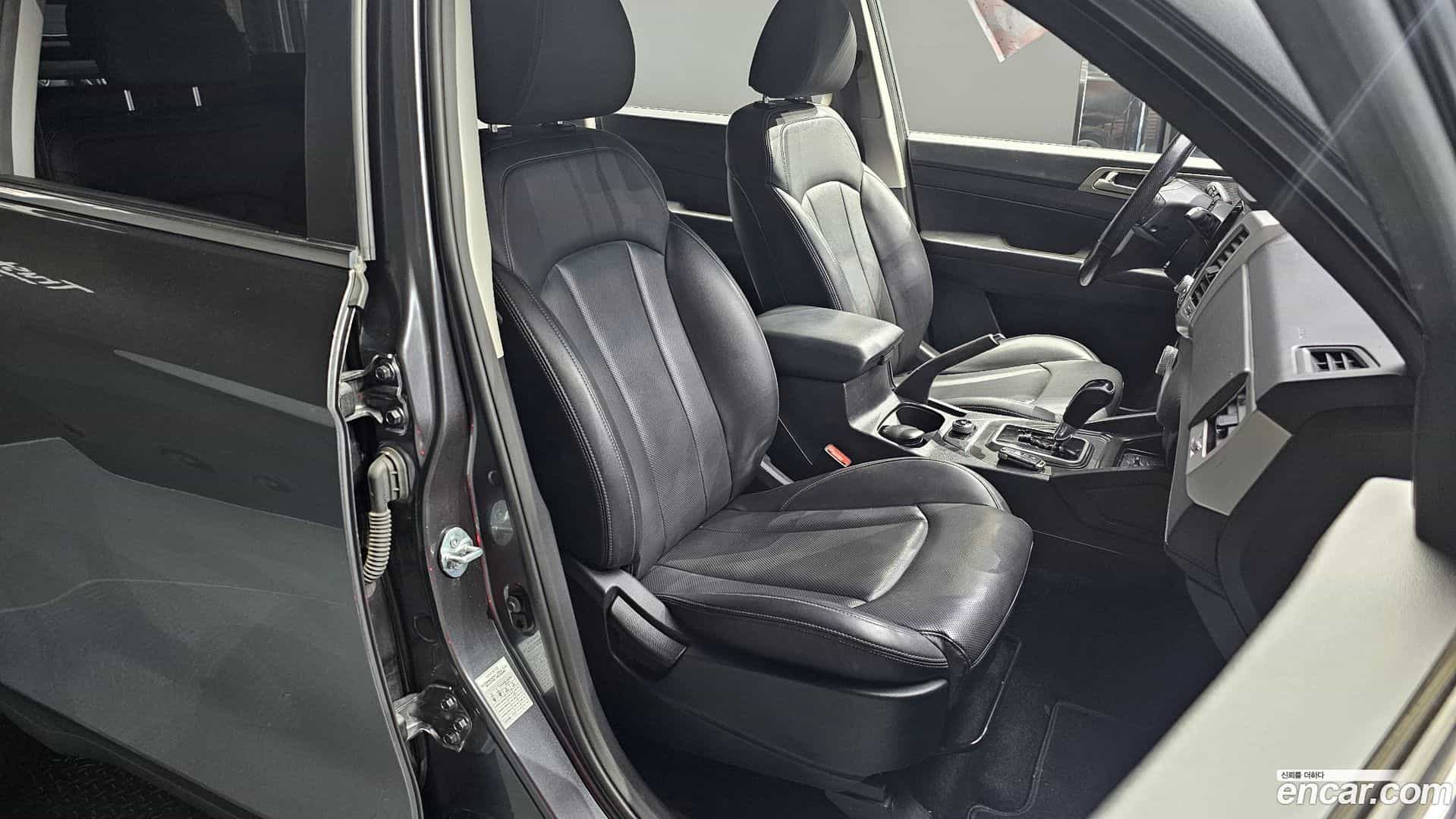 Rexton KG Mobility 2018.7-OPTION-016