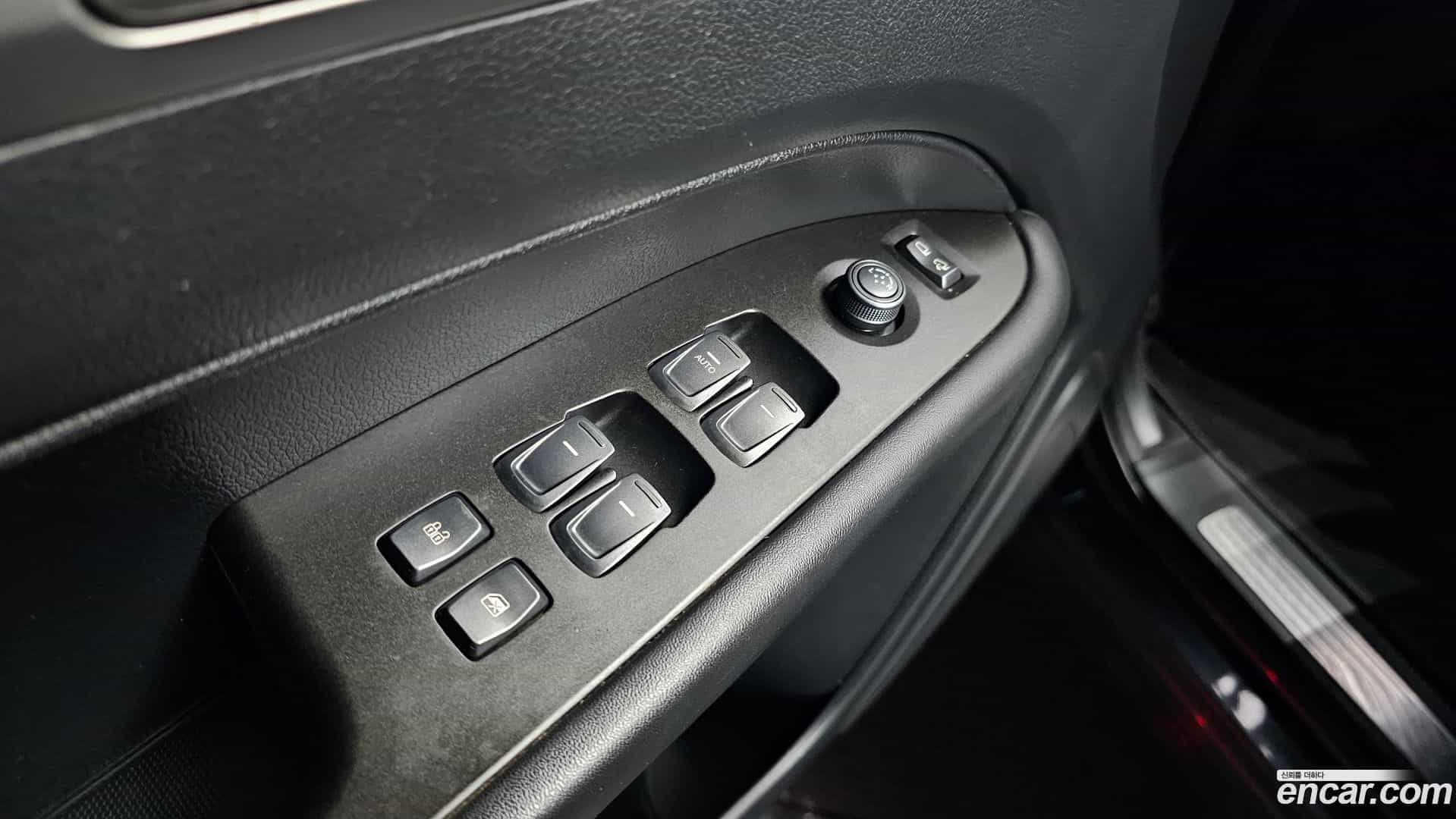 Rexton KG Mobility 2018.7-OPTION-040