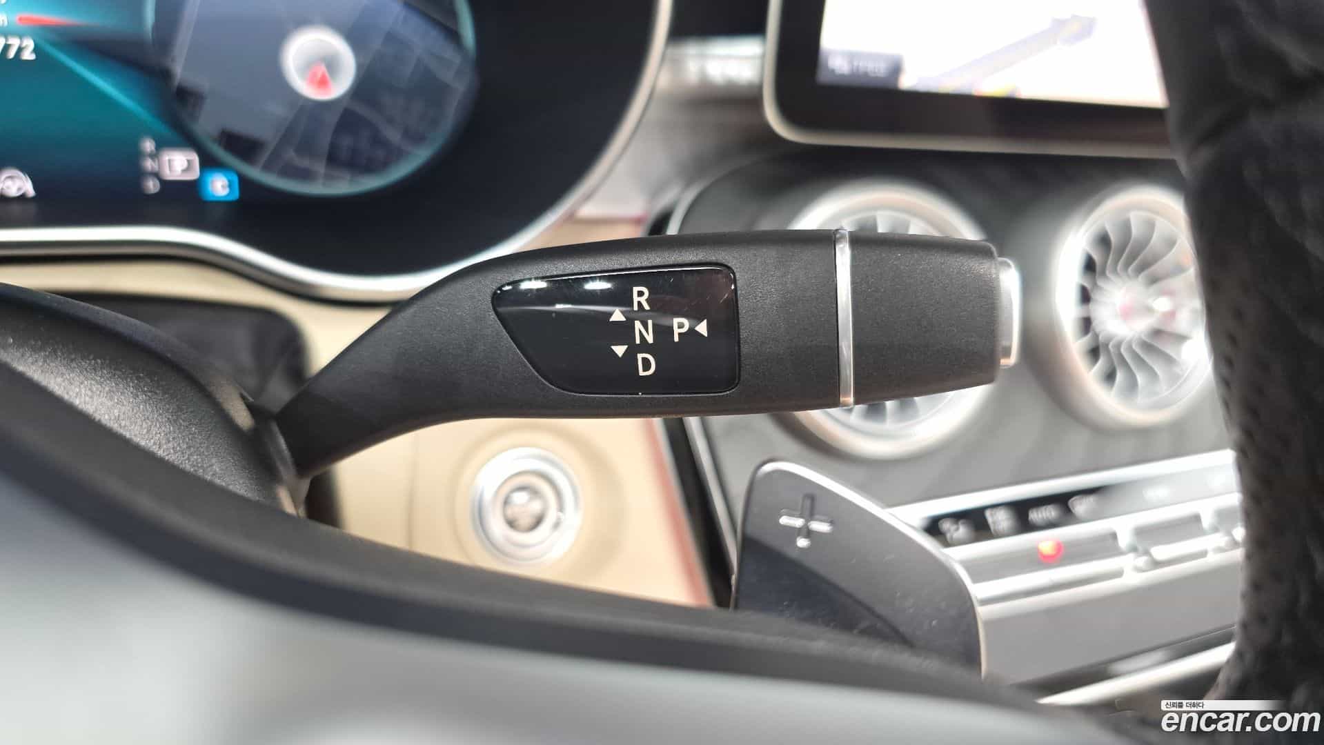 C-Class Mercedes-Benz 2021.9-INNER-009