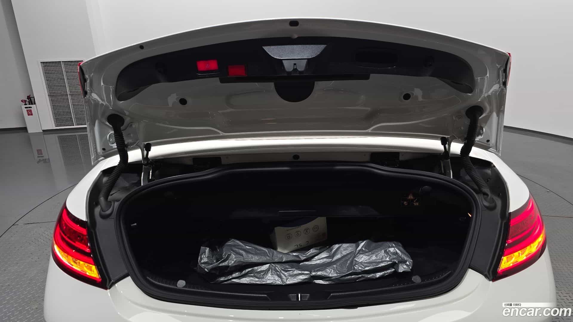 C-Class Mercedes-Benz 2021.9-OPTION-024