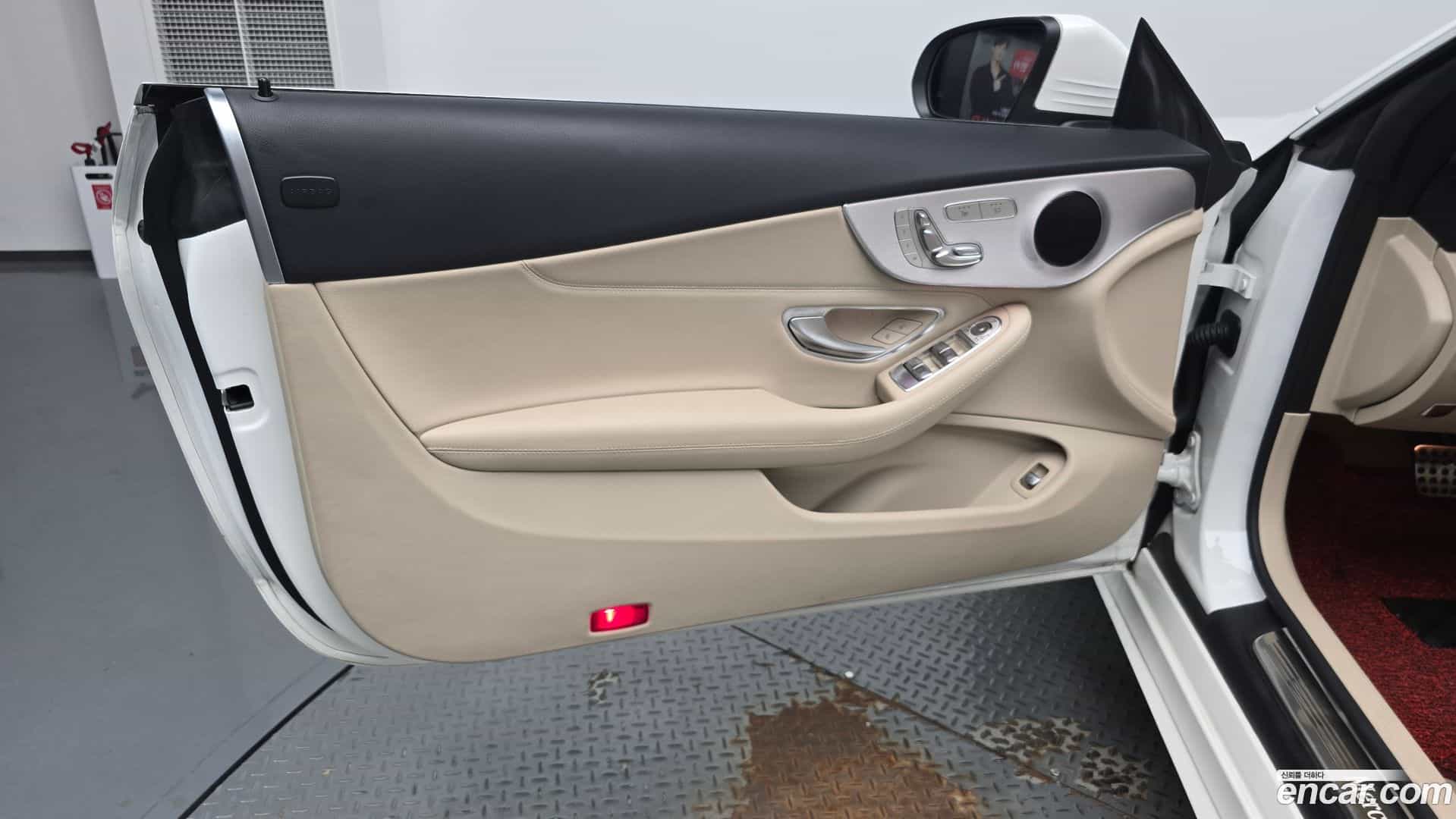 C-Class Mercedes-Benz 2021.9-INNER-034