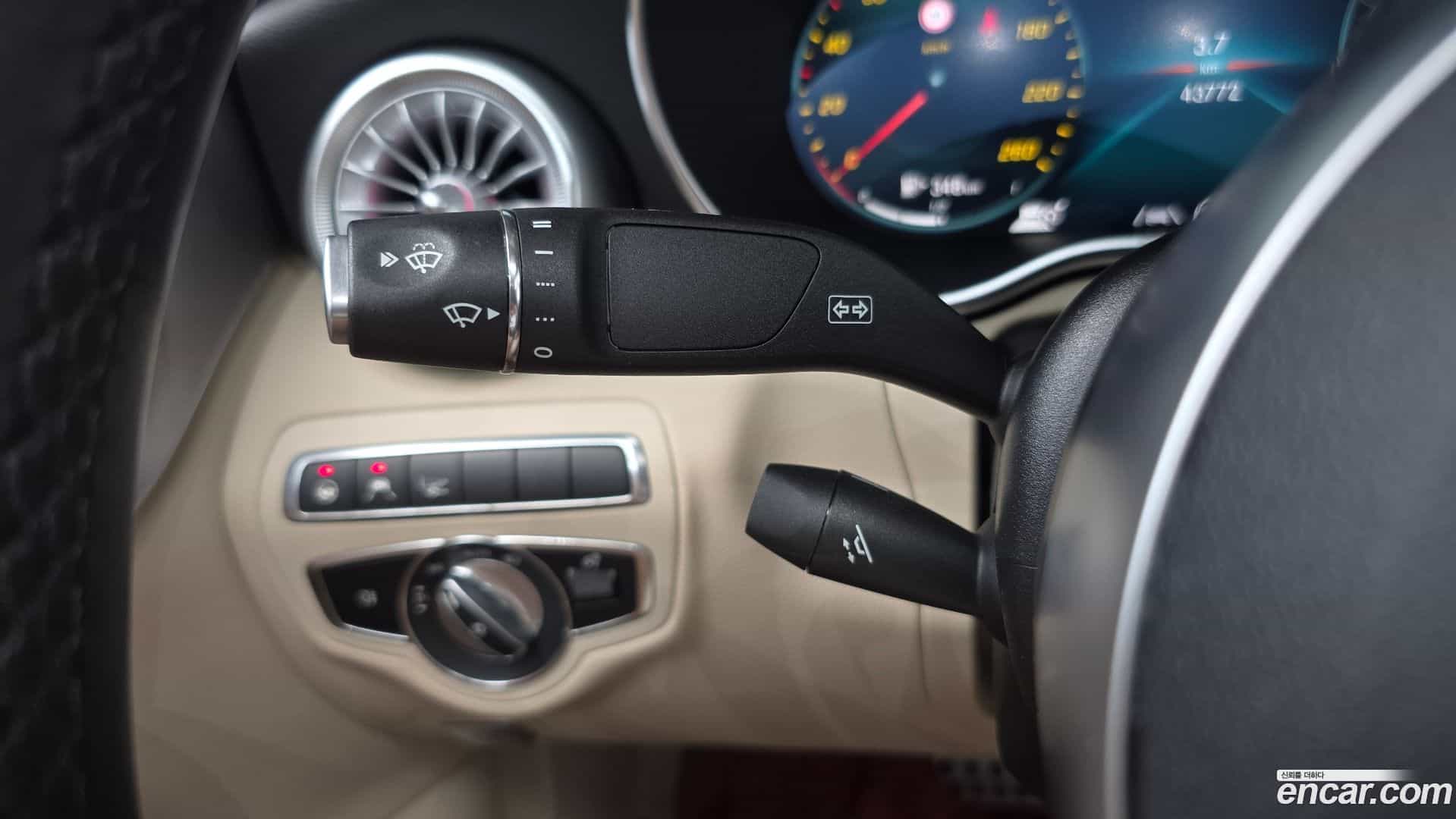 C-Class Mercedes-Benz 2021.9-OPTION-043
