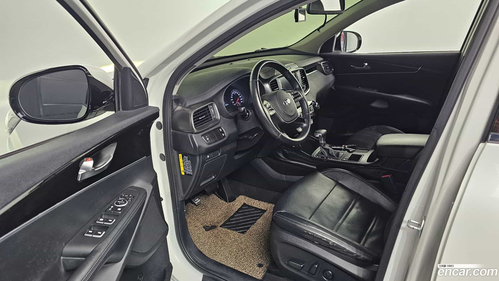 Sorento Kia 2018.5-INNER-010
