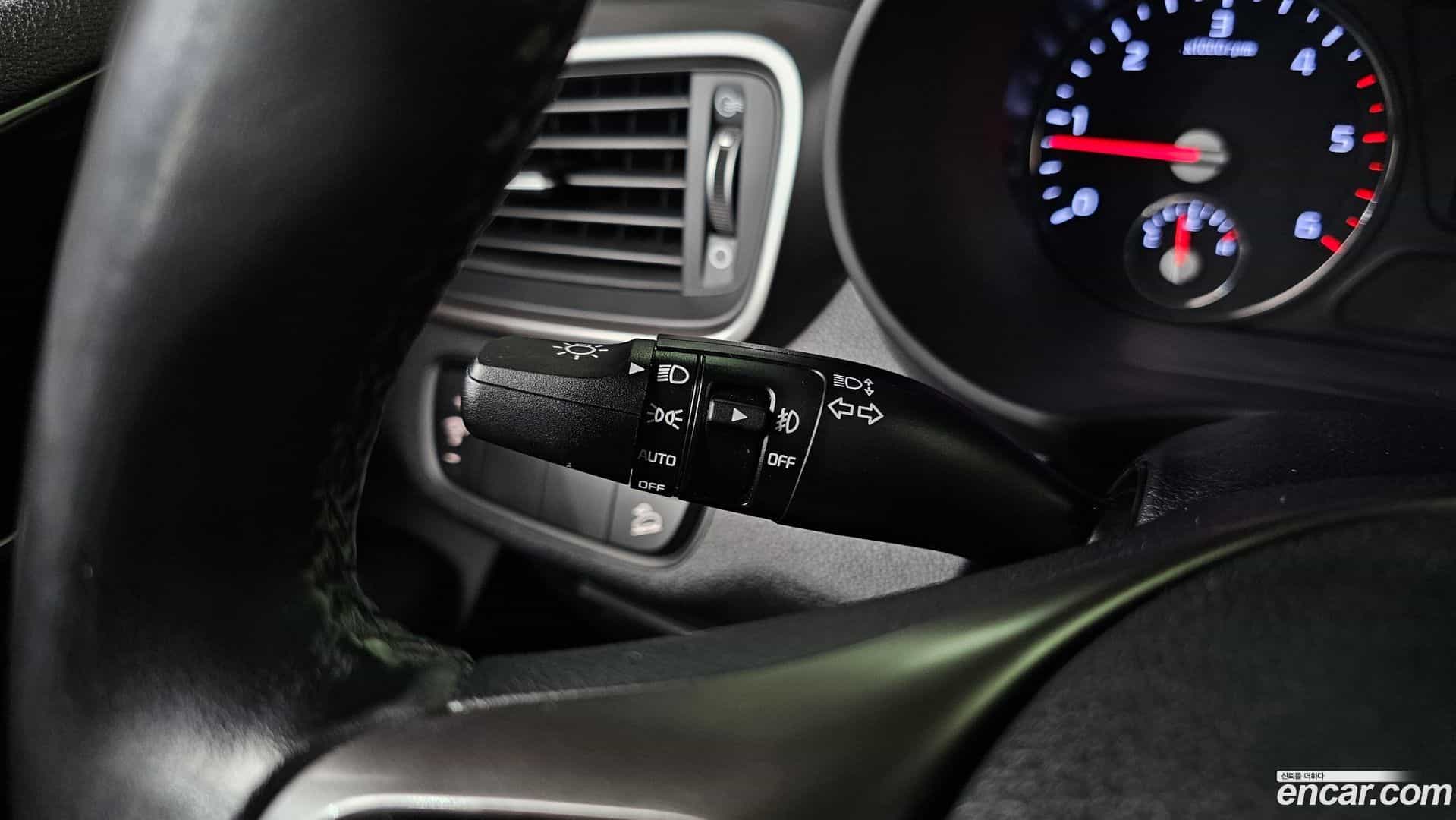 Sorento Kia 2018.5-OPTION-017