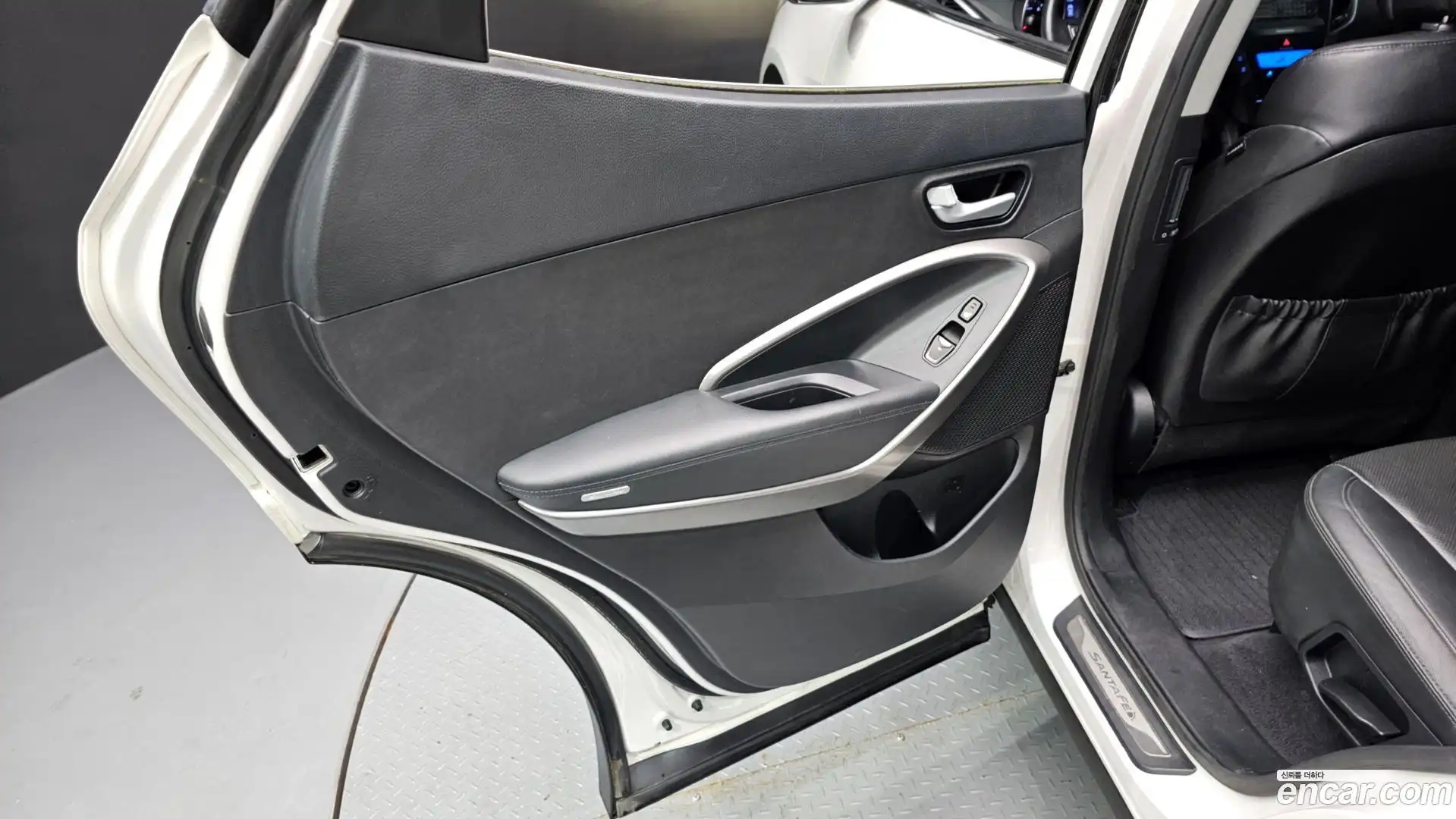 Santafe Hyundai 2014.0-INNER-035