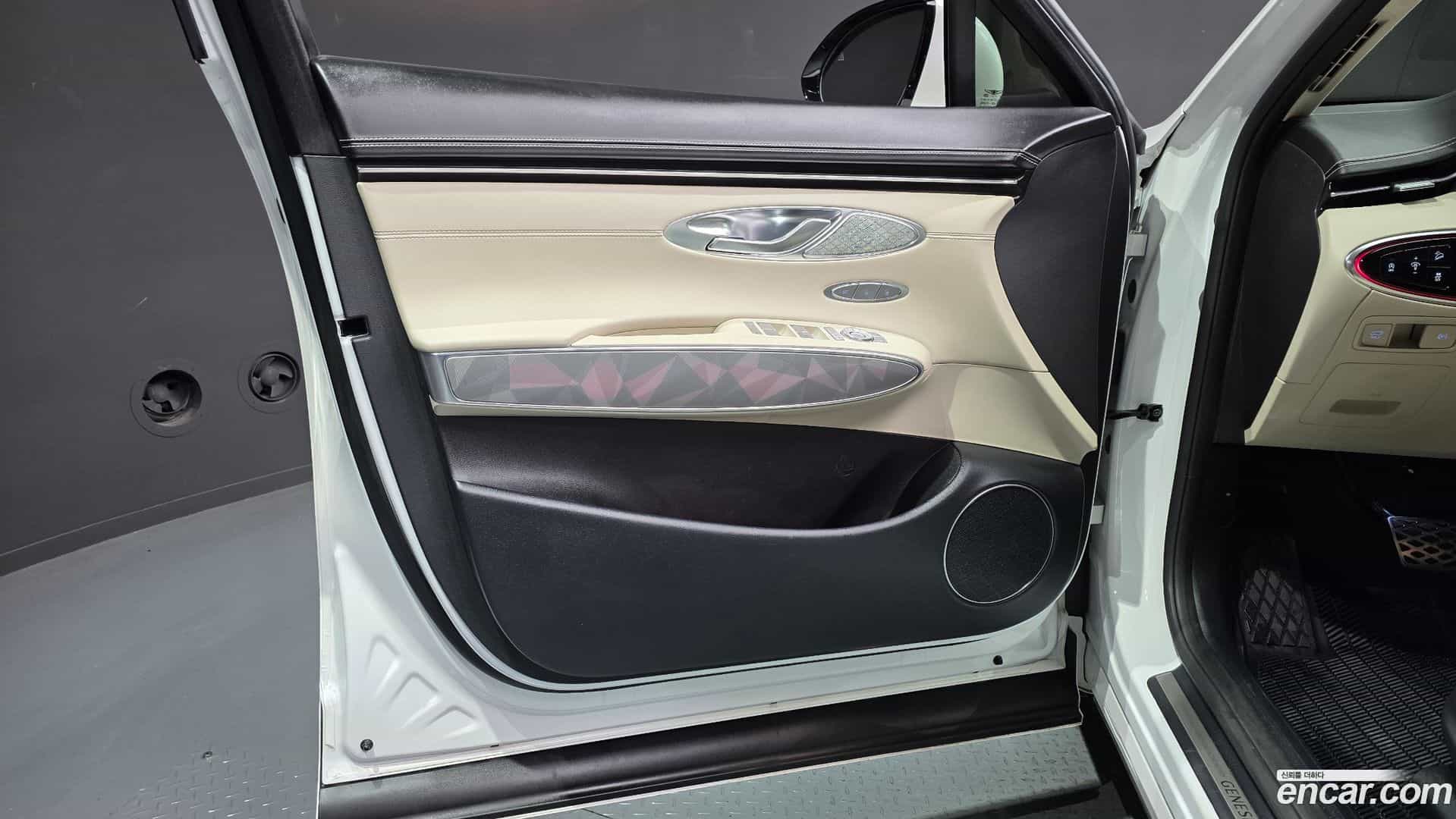 GV70 Genesis 2023.6-INNER-034