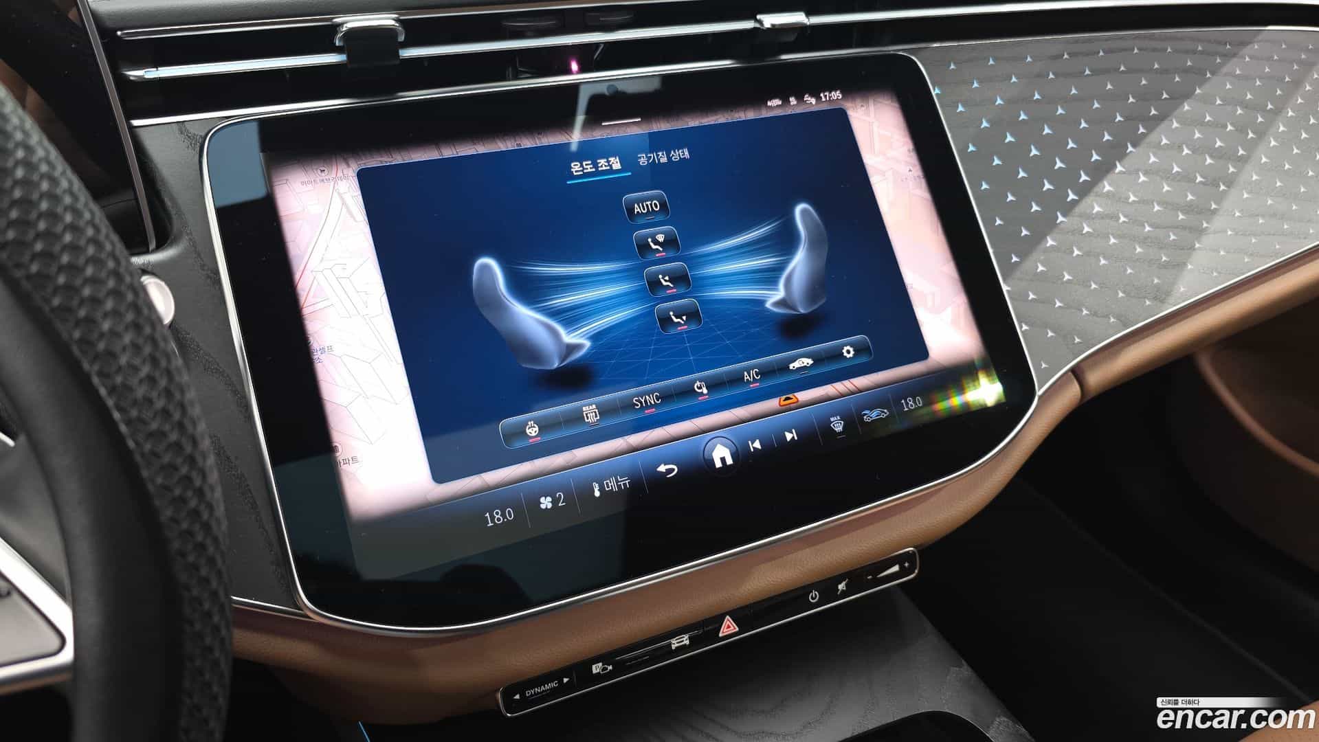 E-Class Mercedes-Benz 2024.8-OPTION-021