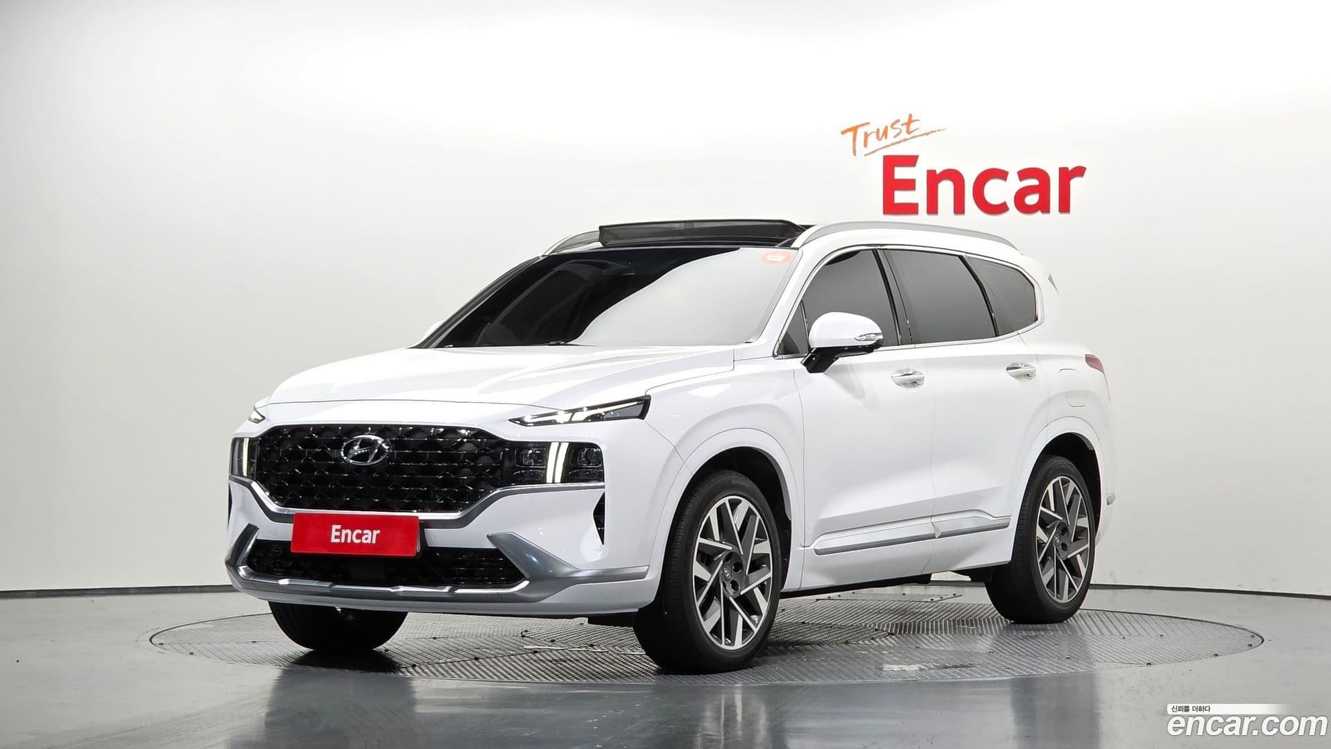 Main__Slider__Photo:Santafe Hyundai 2021.2-0