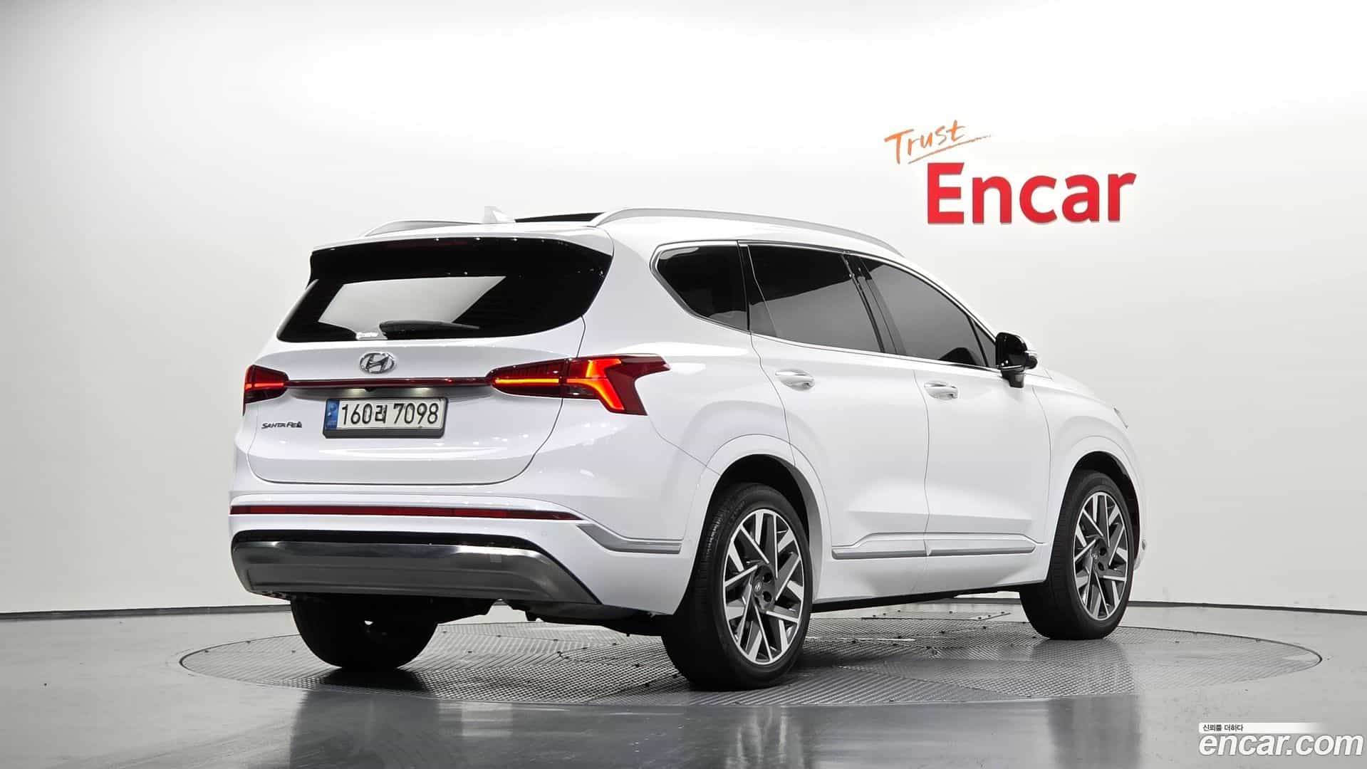 Santafe Hyundai 2021.2-OUTER-002