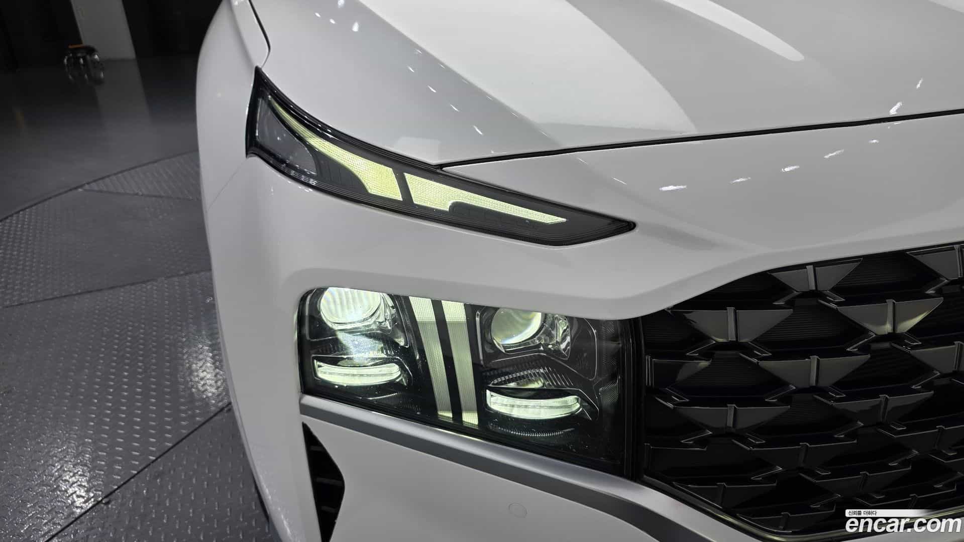 Santafe Hyundai 2021.2-OUTER-032