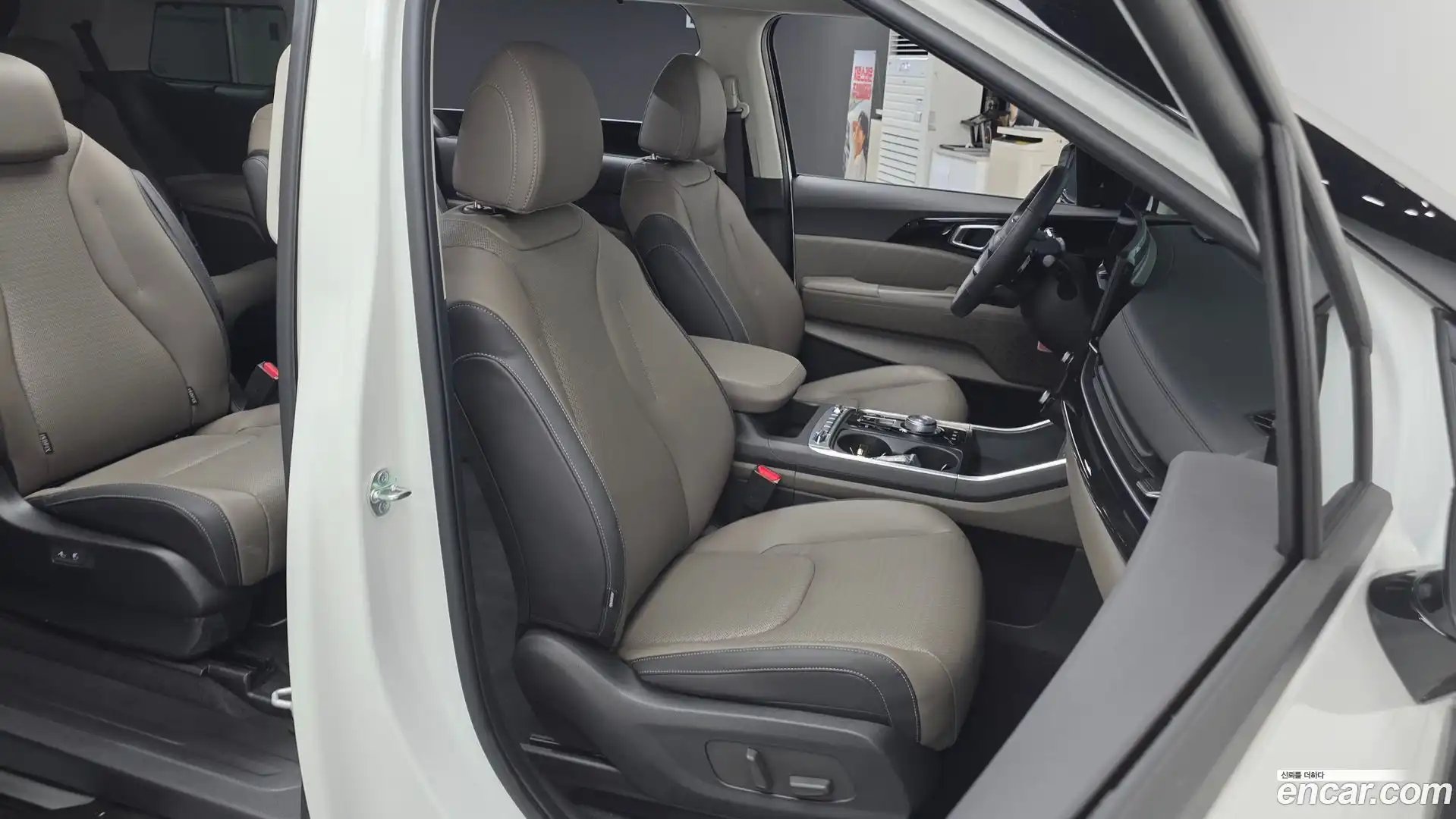 Canival Kia 2025.10-INNER-036