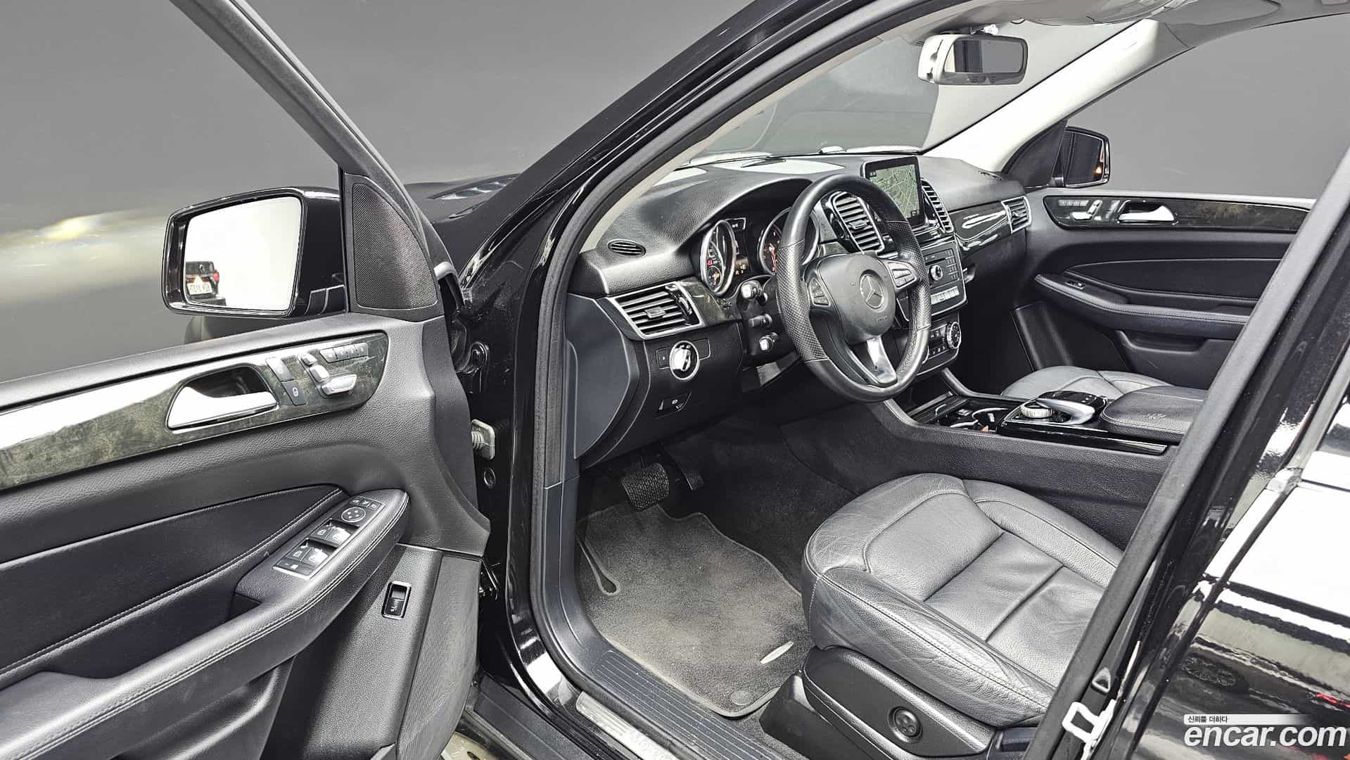 GLE-Class Mercedes-Benz 2016.3-OPTION-016