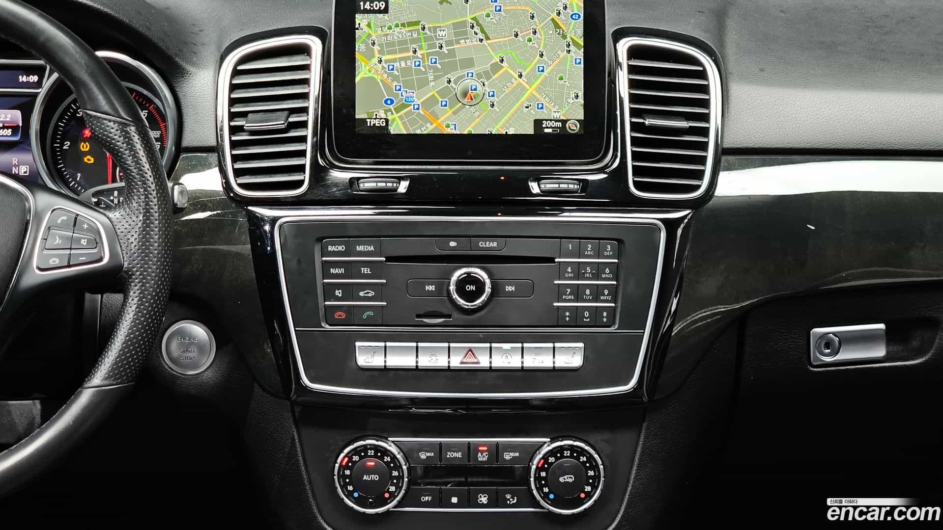 GLE-Class Mercedes-Benz 2016.3-OPTION-018
