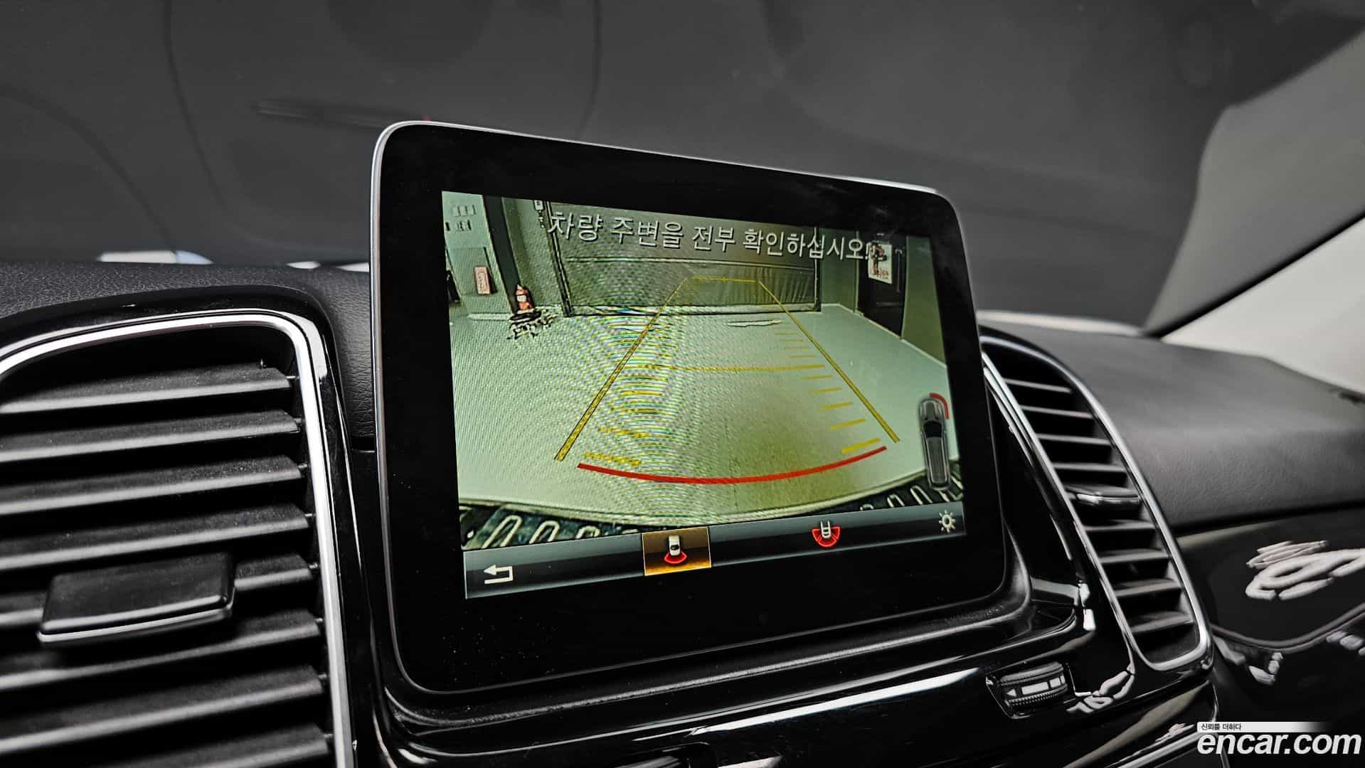 GLE-Class Mercedes-Benz 2016.3-OPTION-019