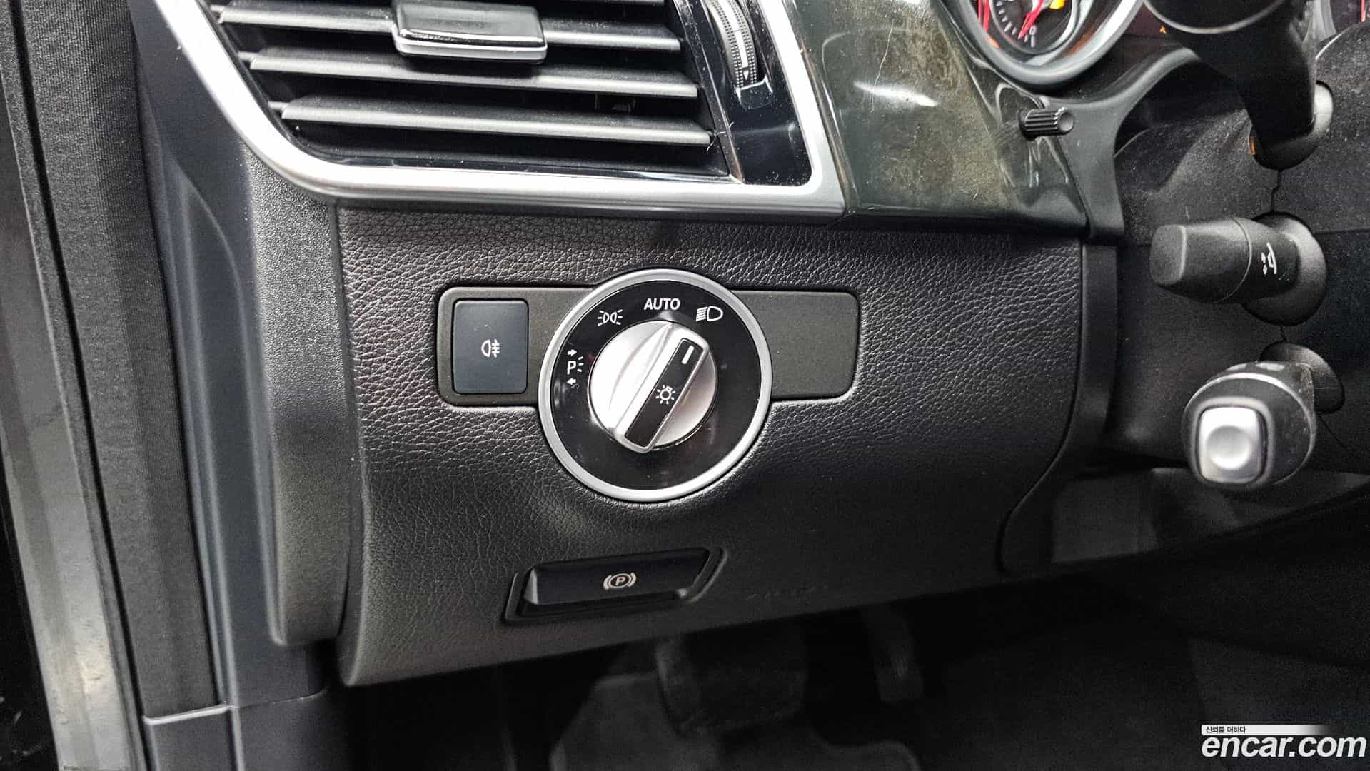 GLE-Class Mercedes-Benz 2016.3-OPTION-022
