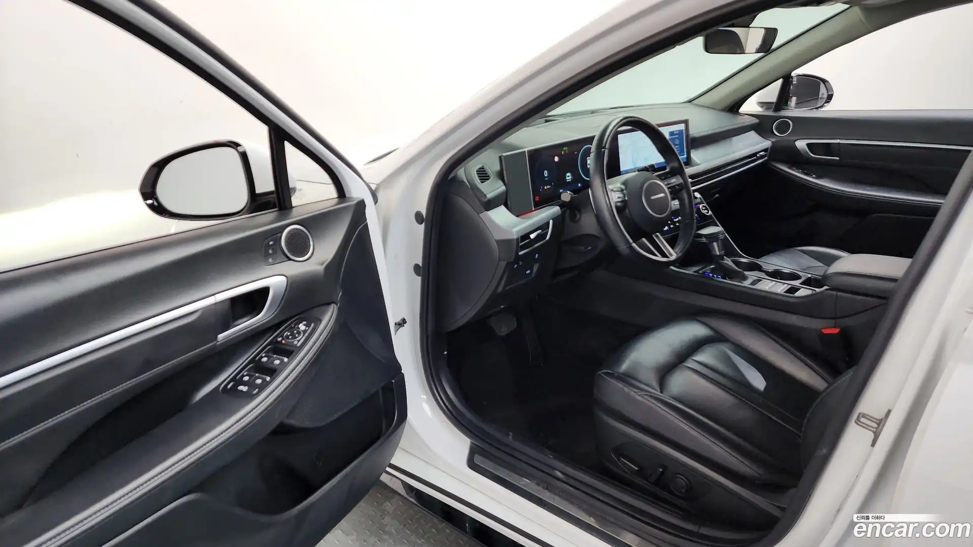 Sonata Hyundai 2023.6-INNER-010