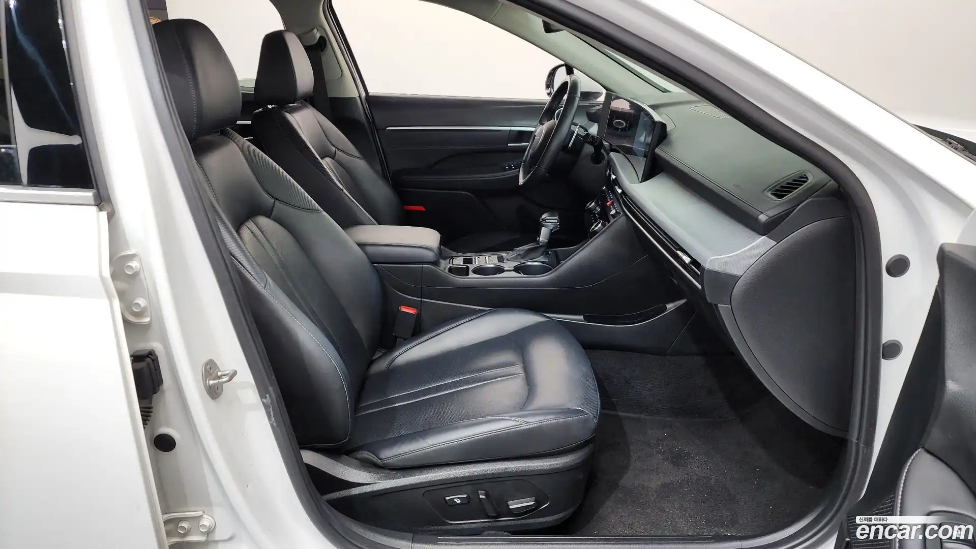 Sonata Hyundai 2023.6-INNER-036