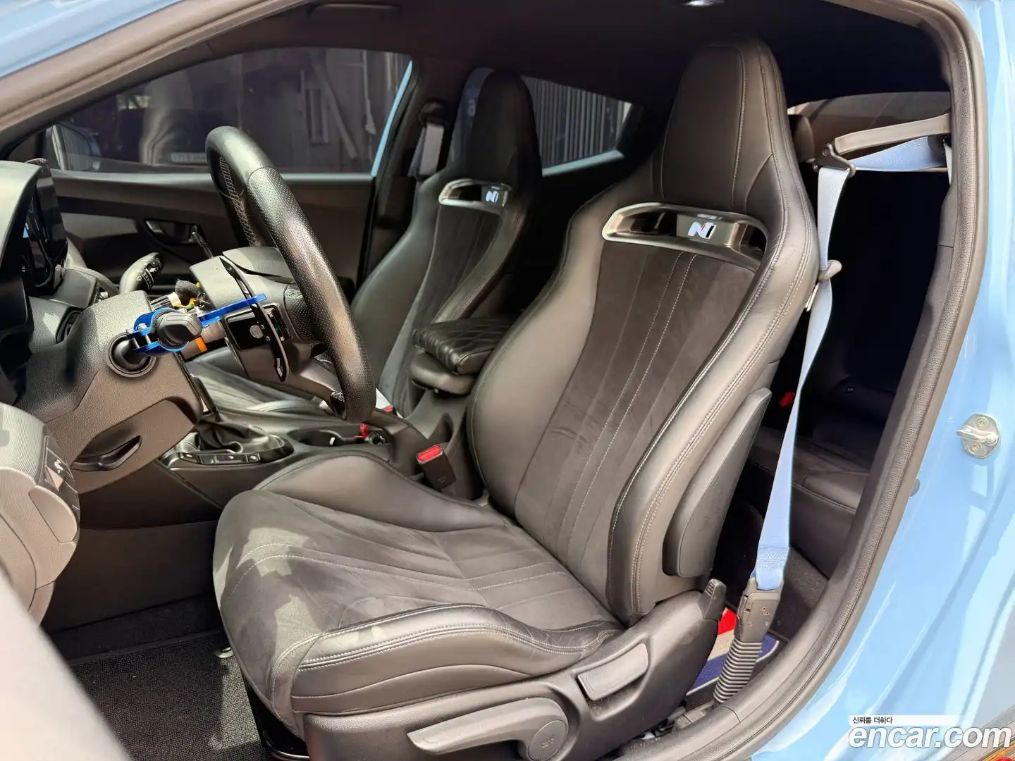 Veloster Hyundai 2021.5-OPTION-015