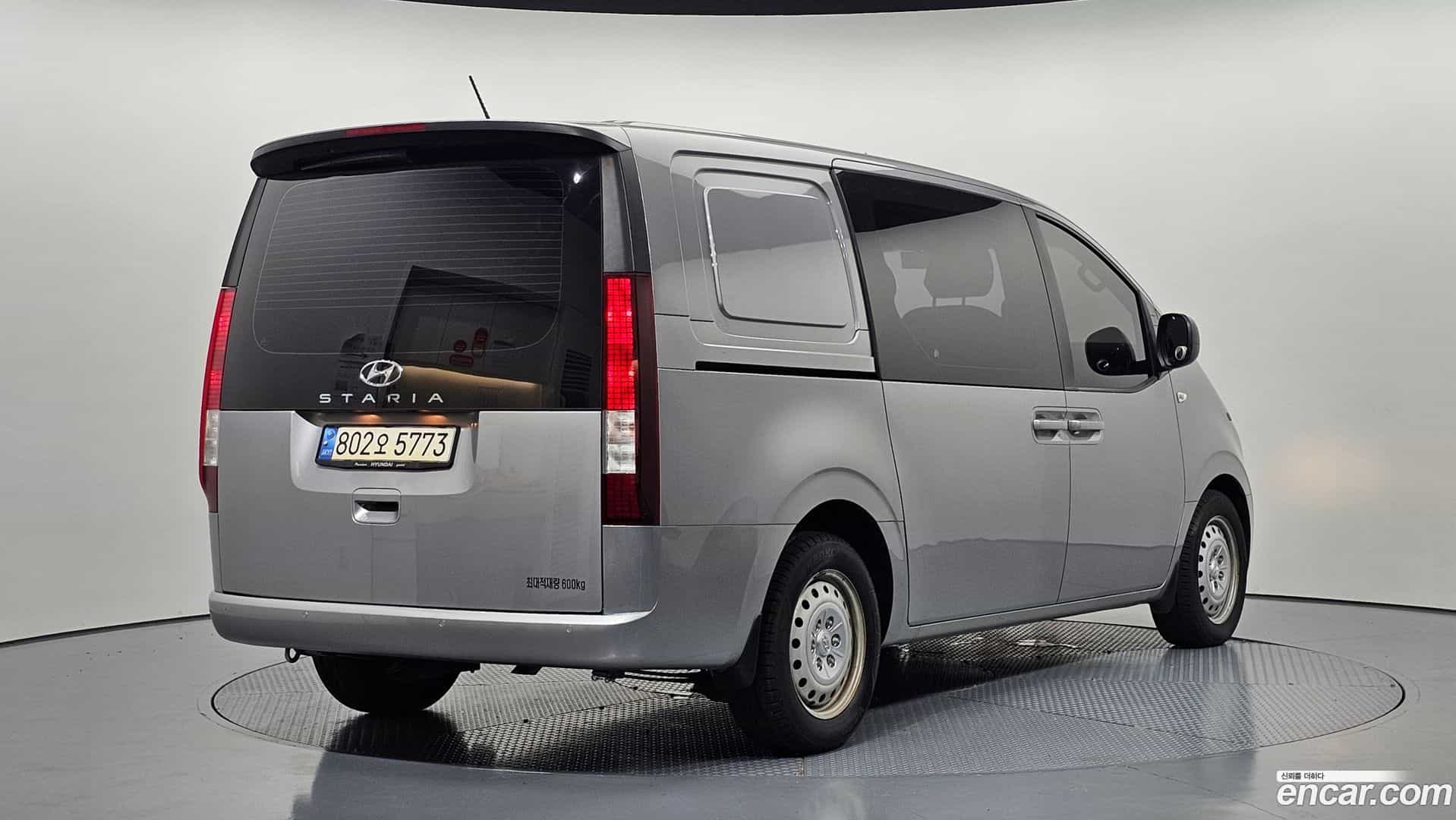 Staria Hyundai 2021.11-OUTER-002