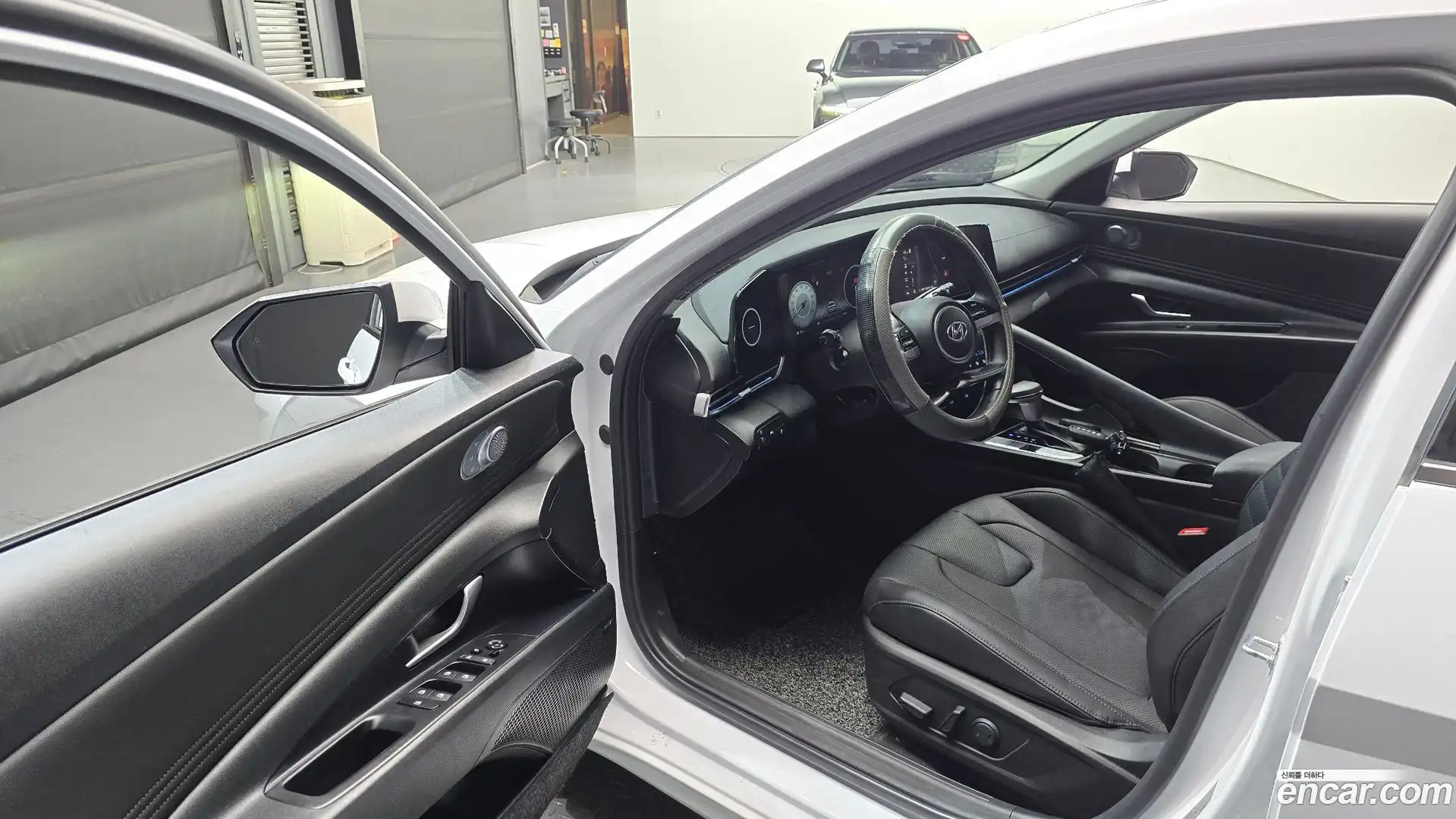 AVANTE Hyundai 2020.7-INNER-010