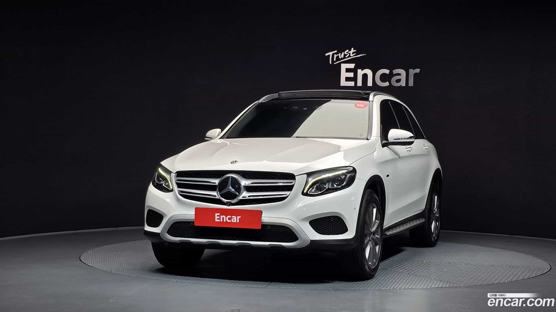 GLC-Class Mercedes-Benz 2019.7-OUTER-003