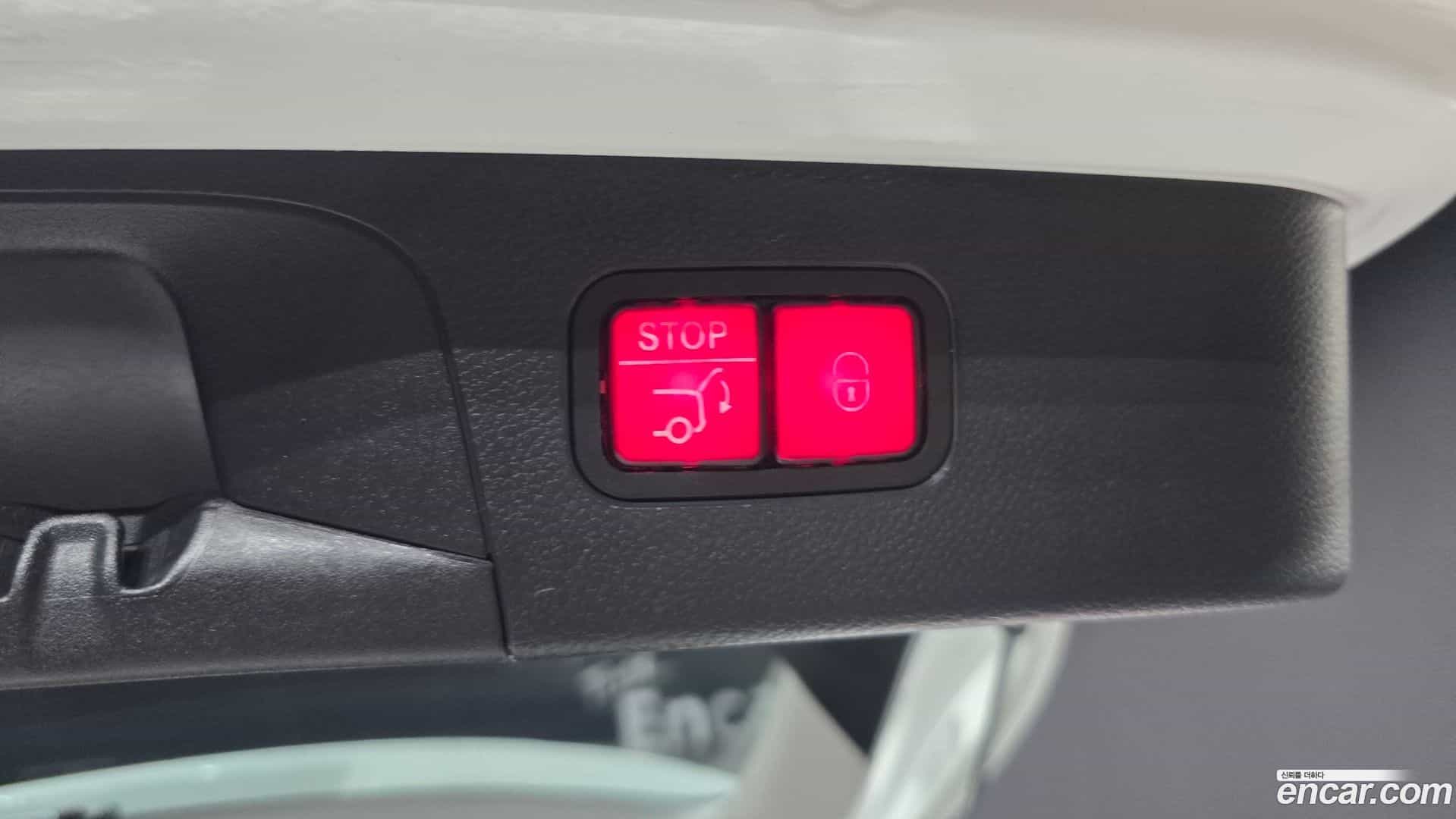 GLC-Class Mercedes-Benz 2019.7-OPTION-024