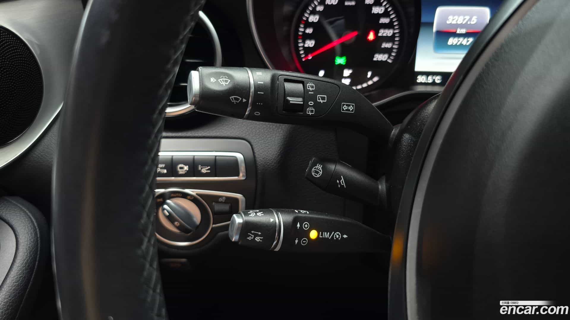GLC-Class Mercedes-Benz 2019.7-OPTION-040
