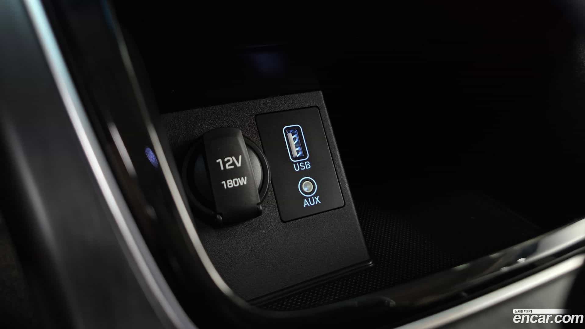 Grandeur Hyundai 2017.1-OPTION-040