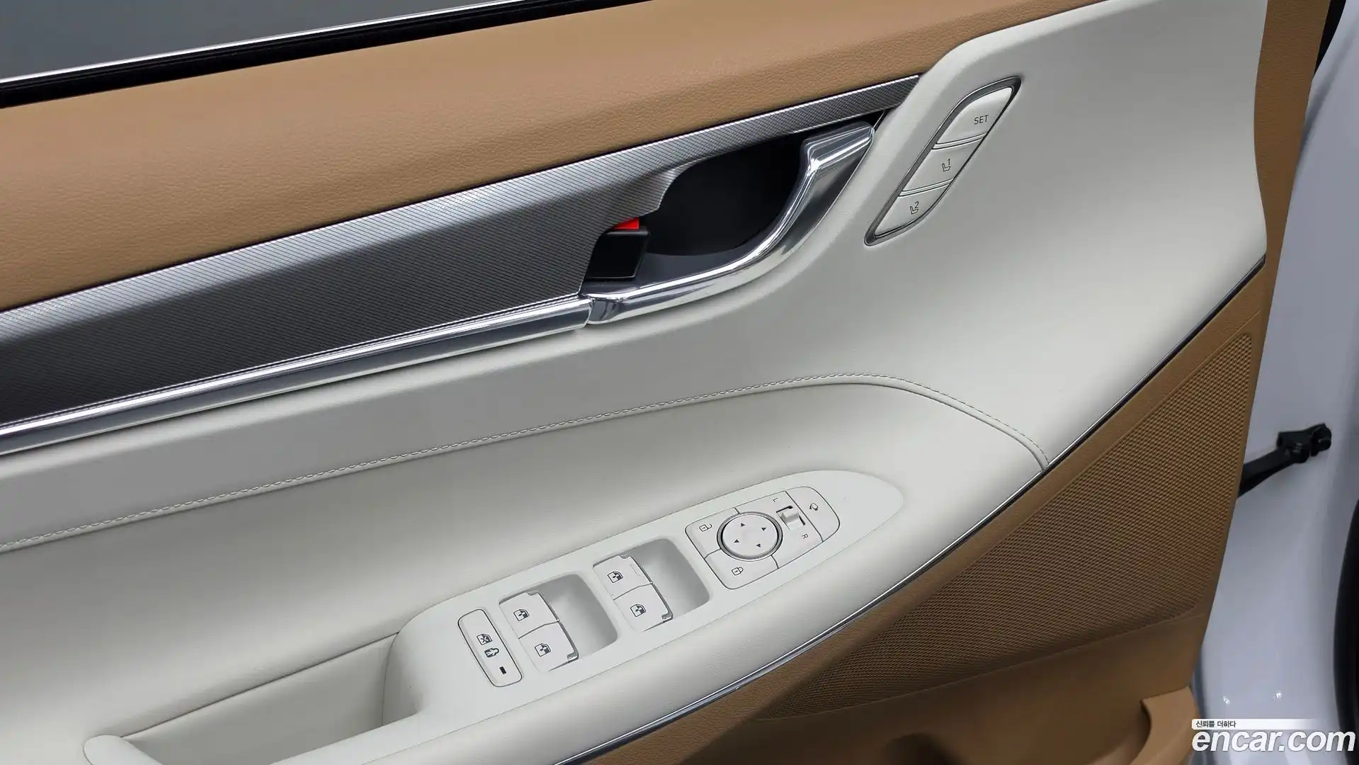 Grandeur Hyundai 2022.8-OPTION-023