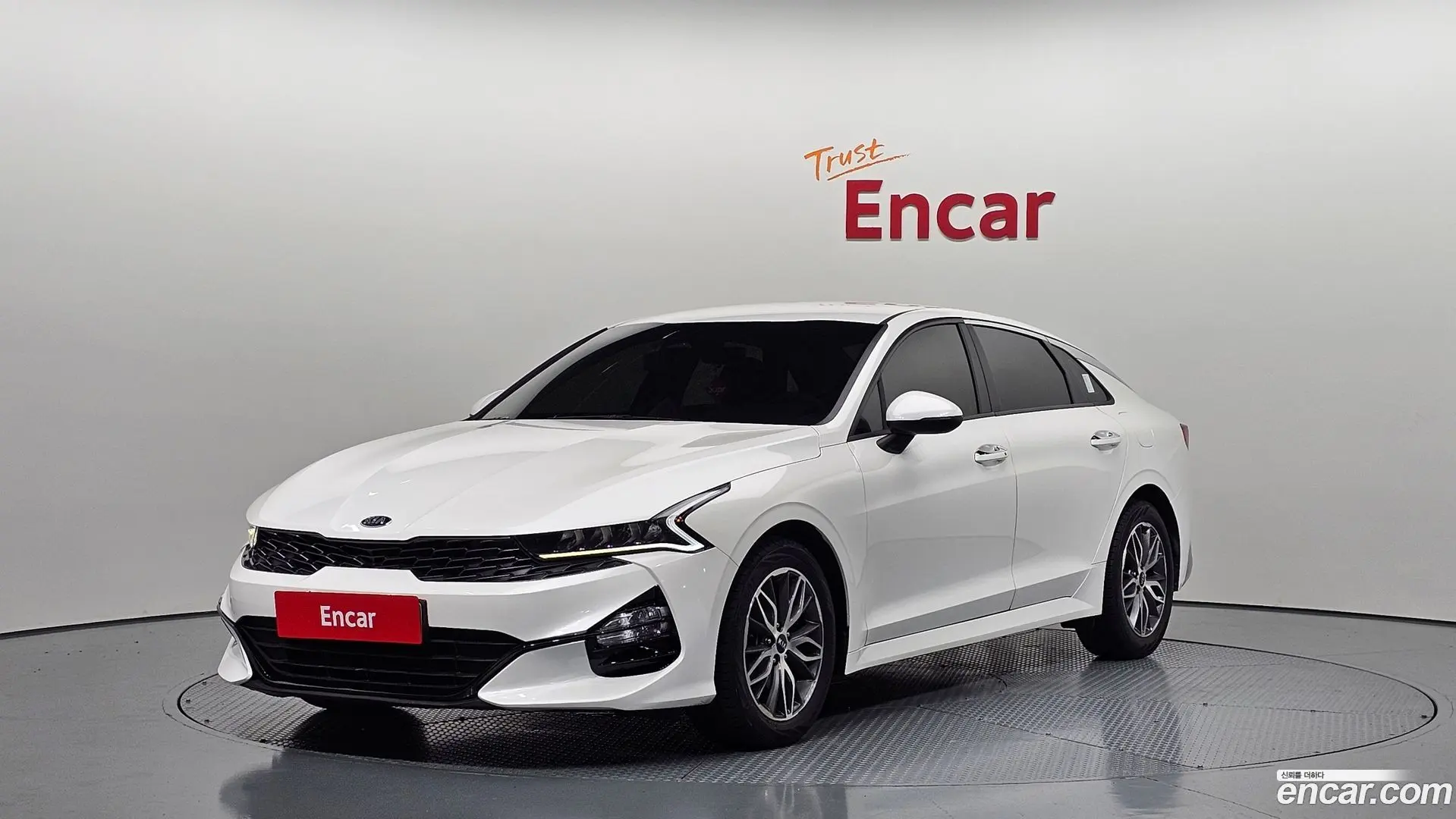 Main__Slider__Photo:K5 Kia 2021.4-0