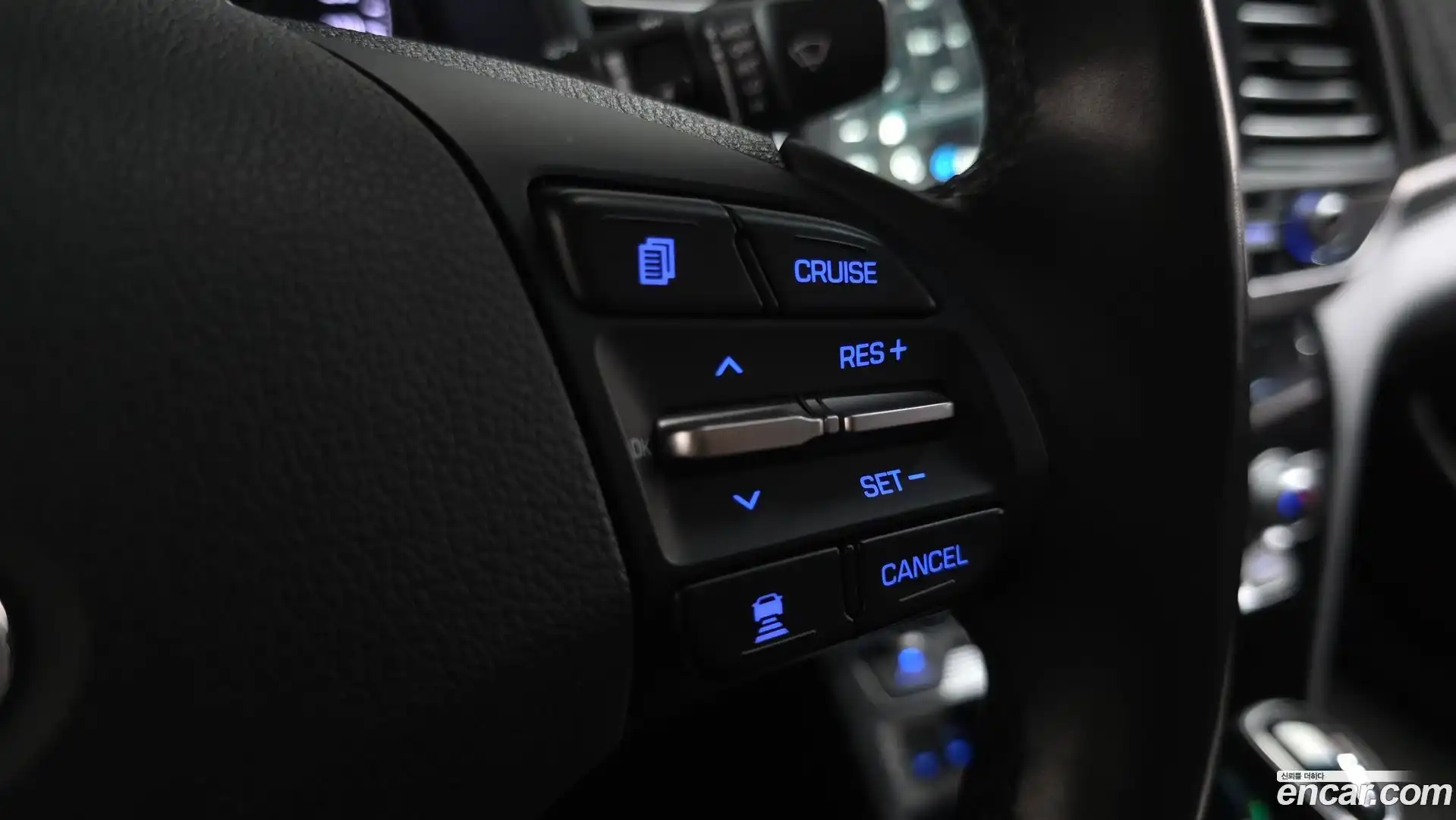 AVANTE Hyundai 2019.9-OPTION-019