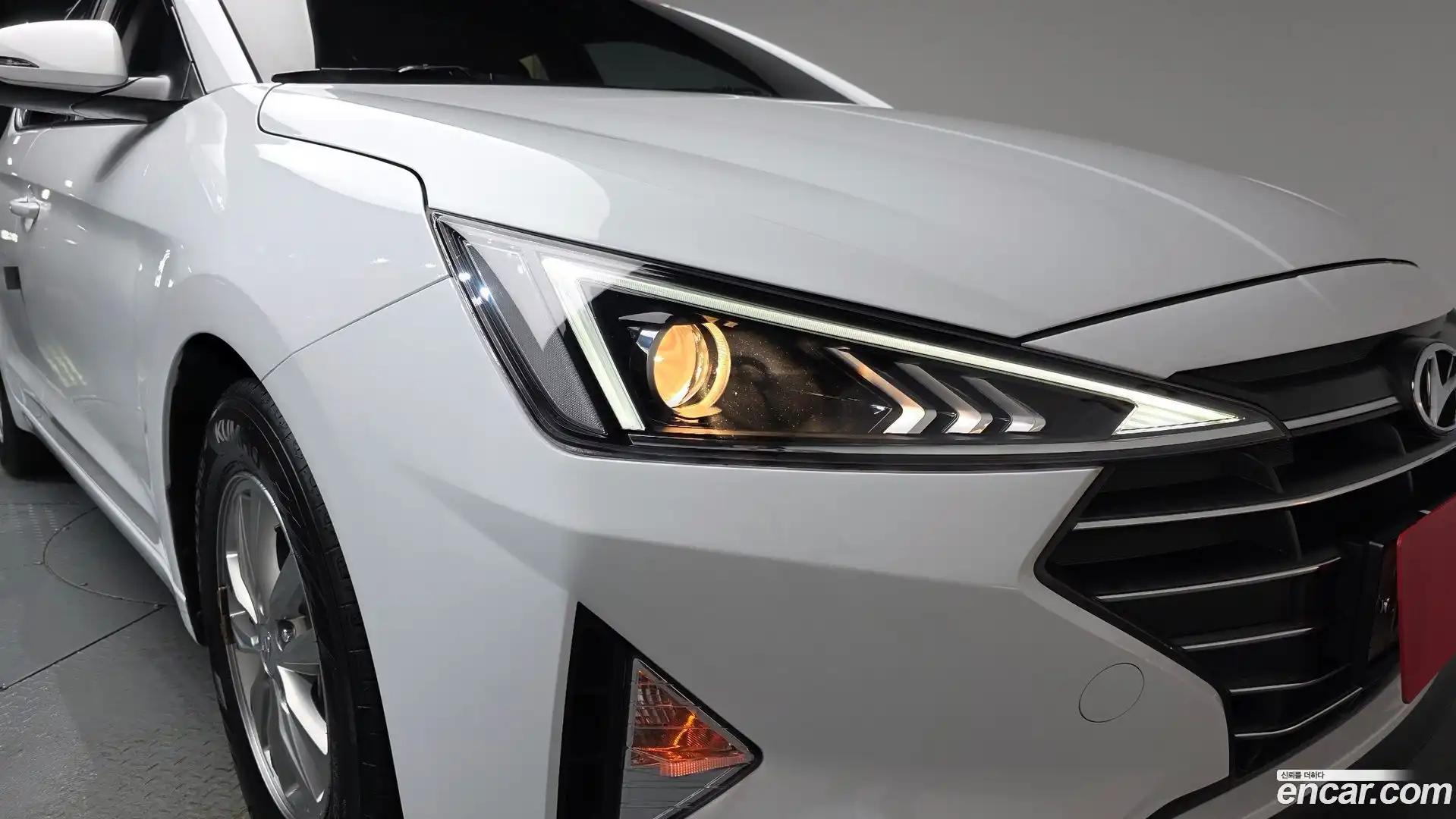AVANTE Hyundai 2019.9-OUTER-032