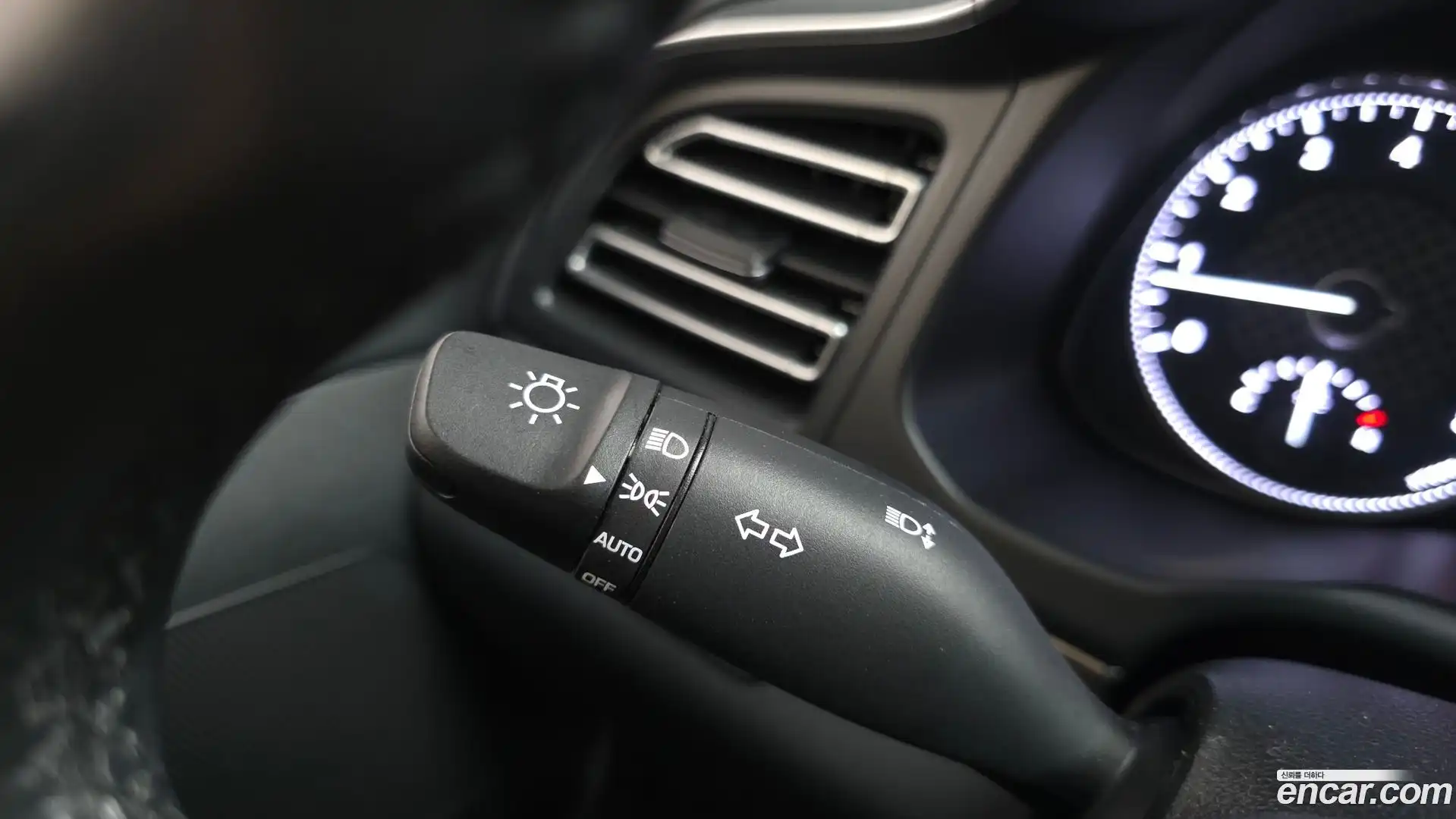 AVANTE Hyundai 2019.9-OPTION-043