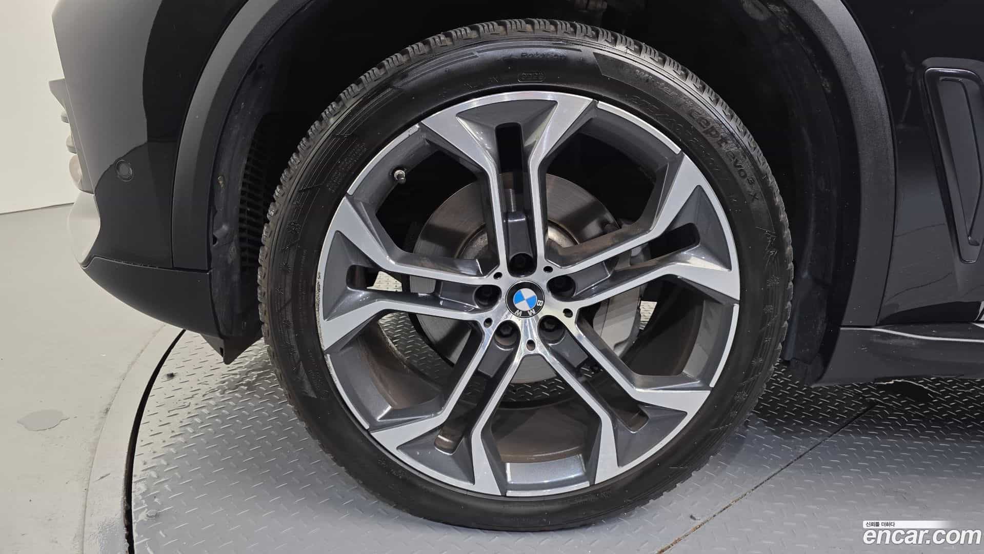 X5 BMW 2021.0-OUTER-005