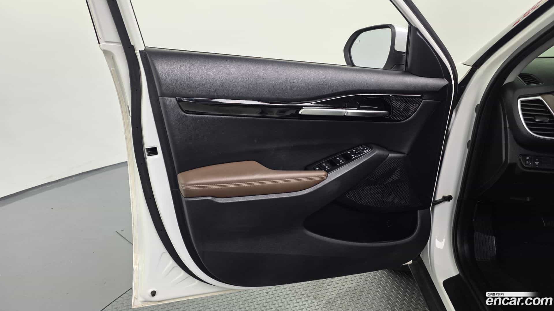 Seltos Kia 2022.4-INNER-034