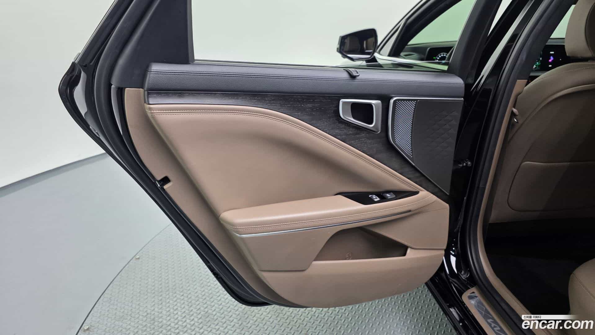 K8 Kia 2022.10-INNER-035