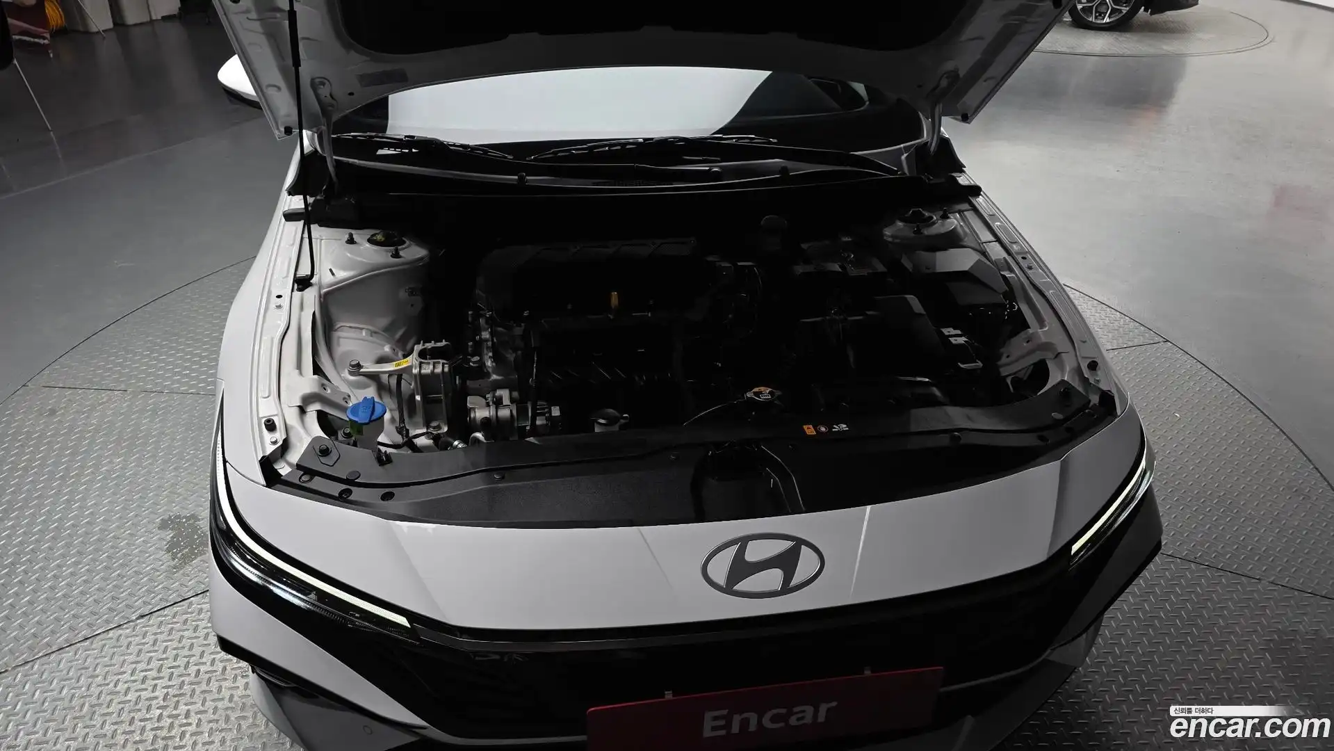 AVANTE Hyundai 2025.6-OUTER-006