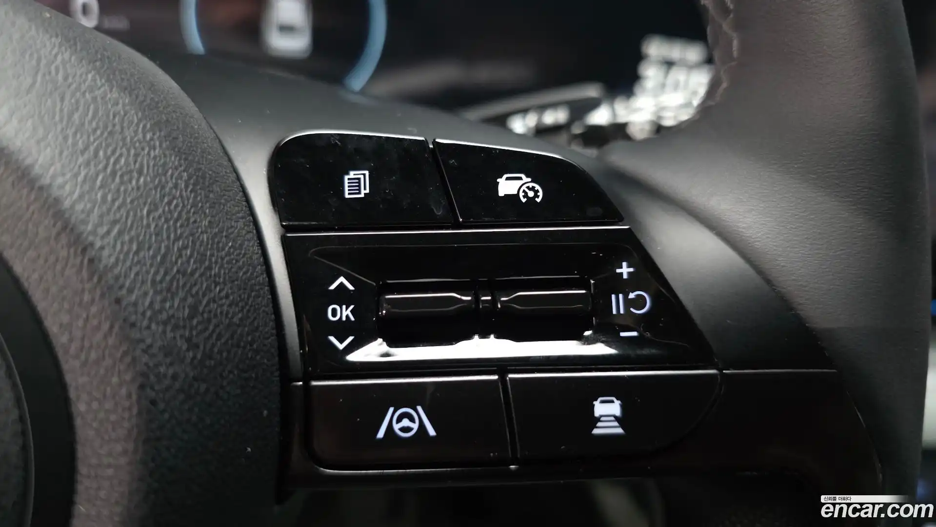 AVANTE Hyundai 2025.6-OPTION-024