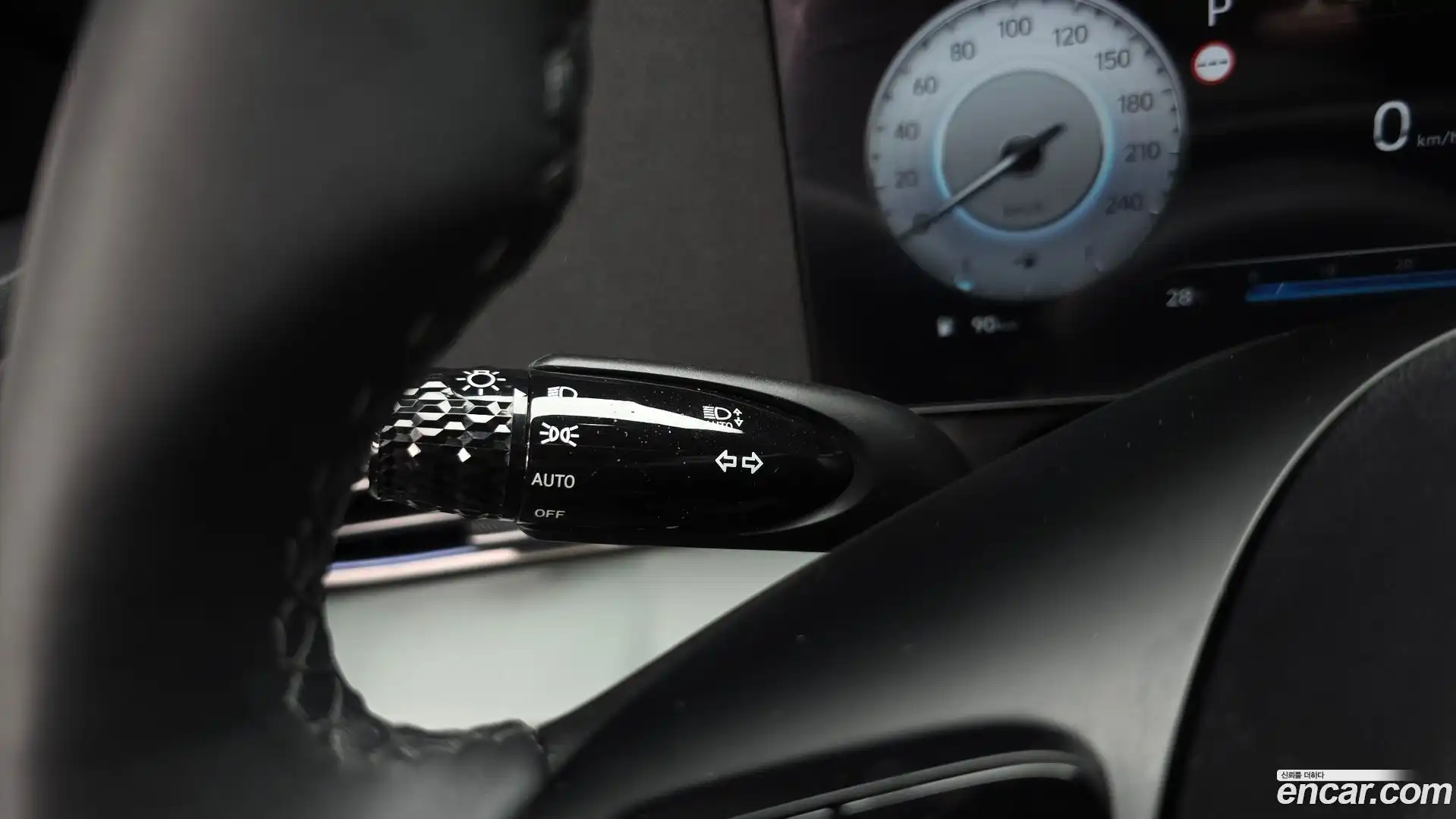 AVANTE Hyundai 2025.6-OPTION-044