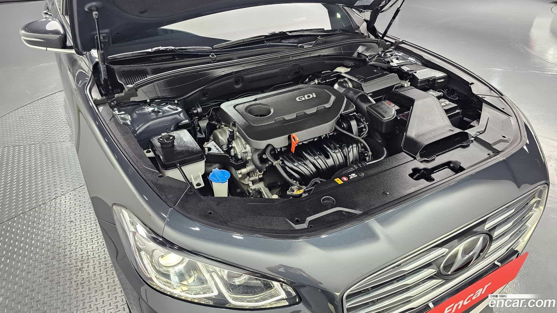 Grandeur Hyundai 2017.1-OUTER-006