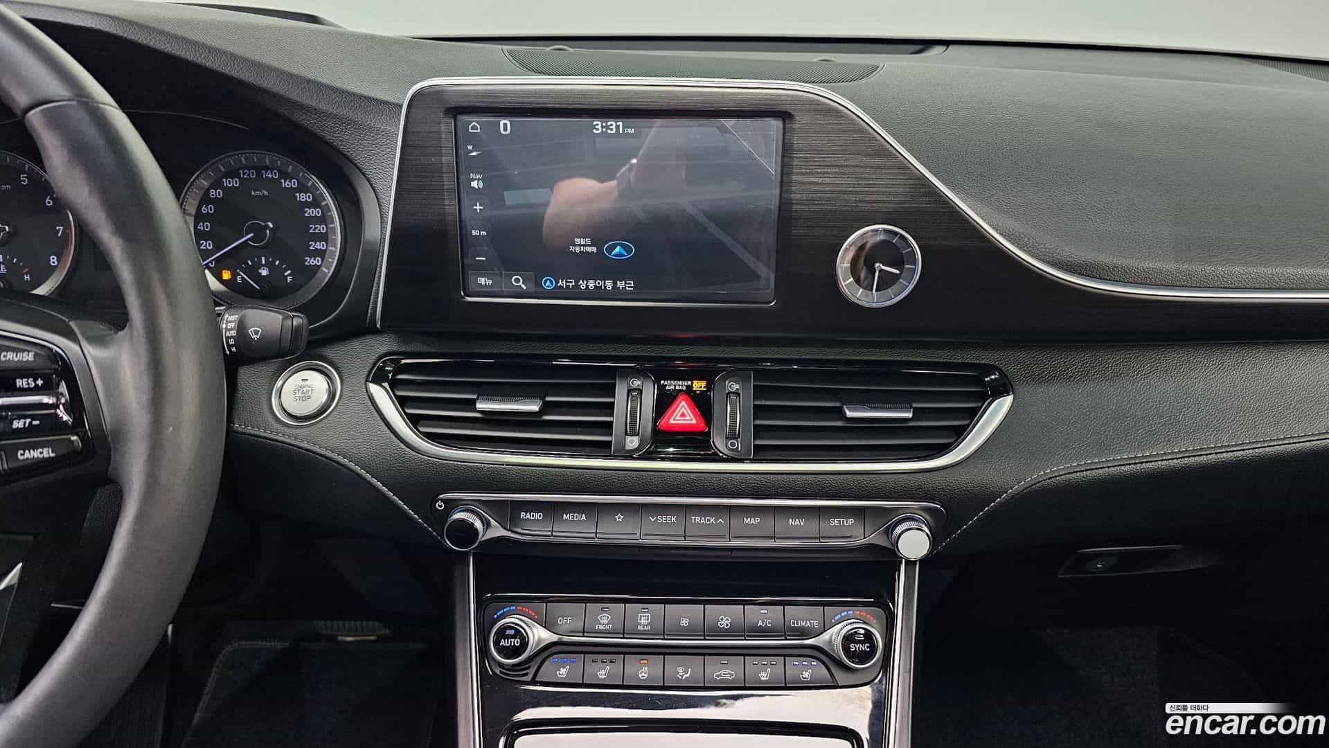 Grandeur Hyundai 2017.1-OPTION-016