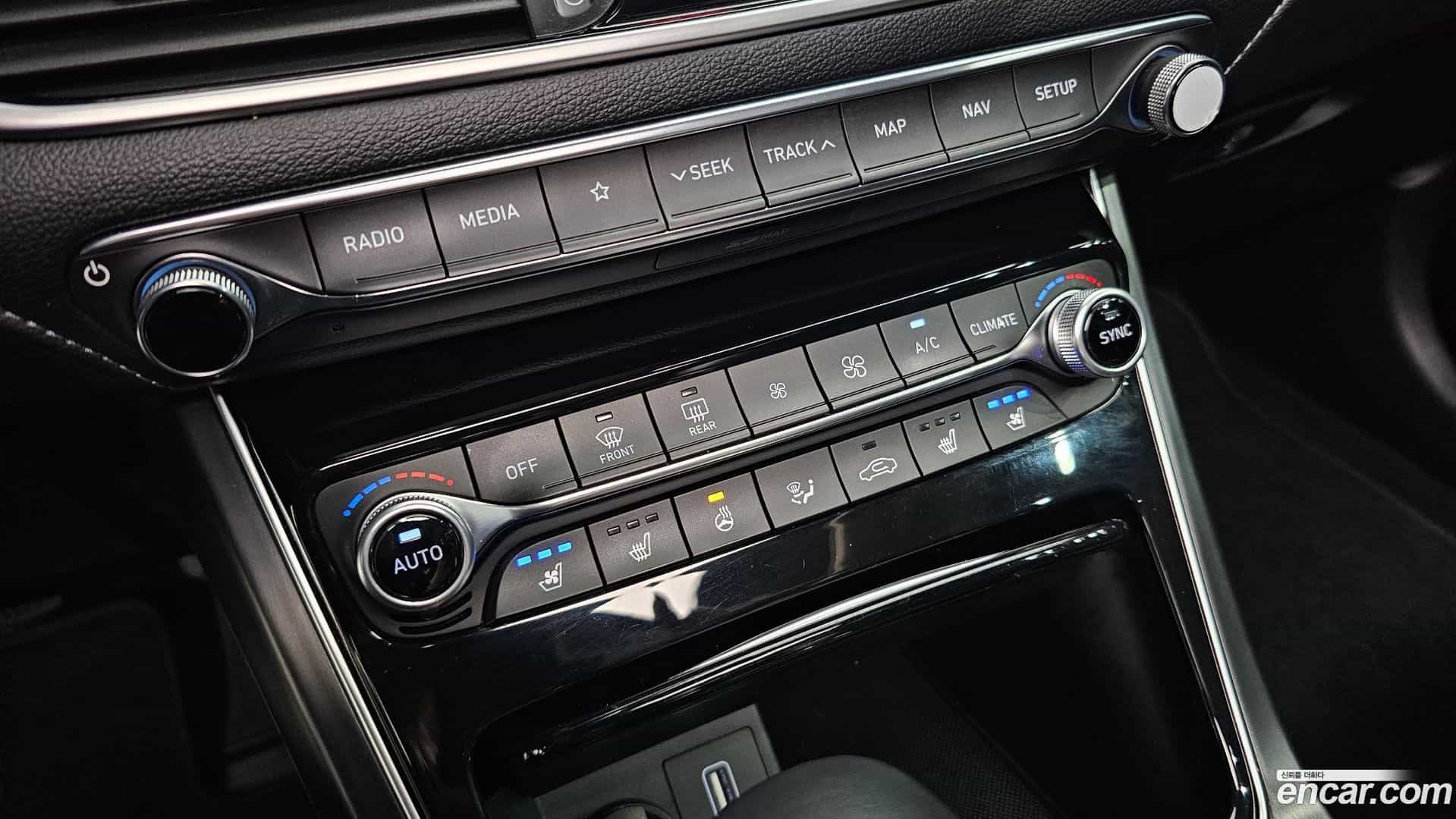 Grandeur Hyundai 2017.1-OPTION-020