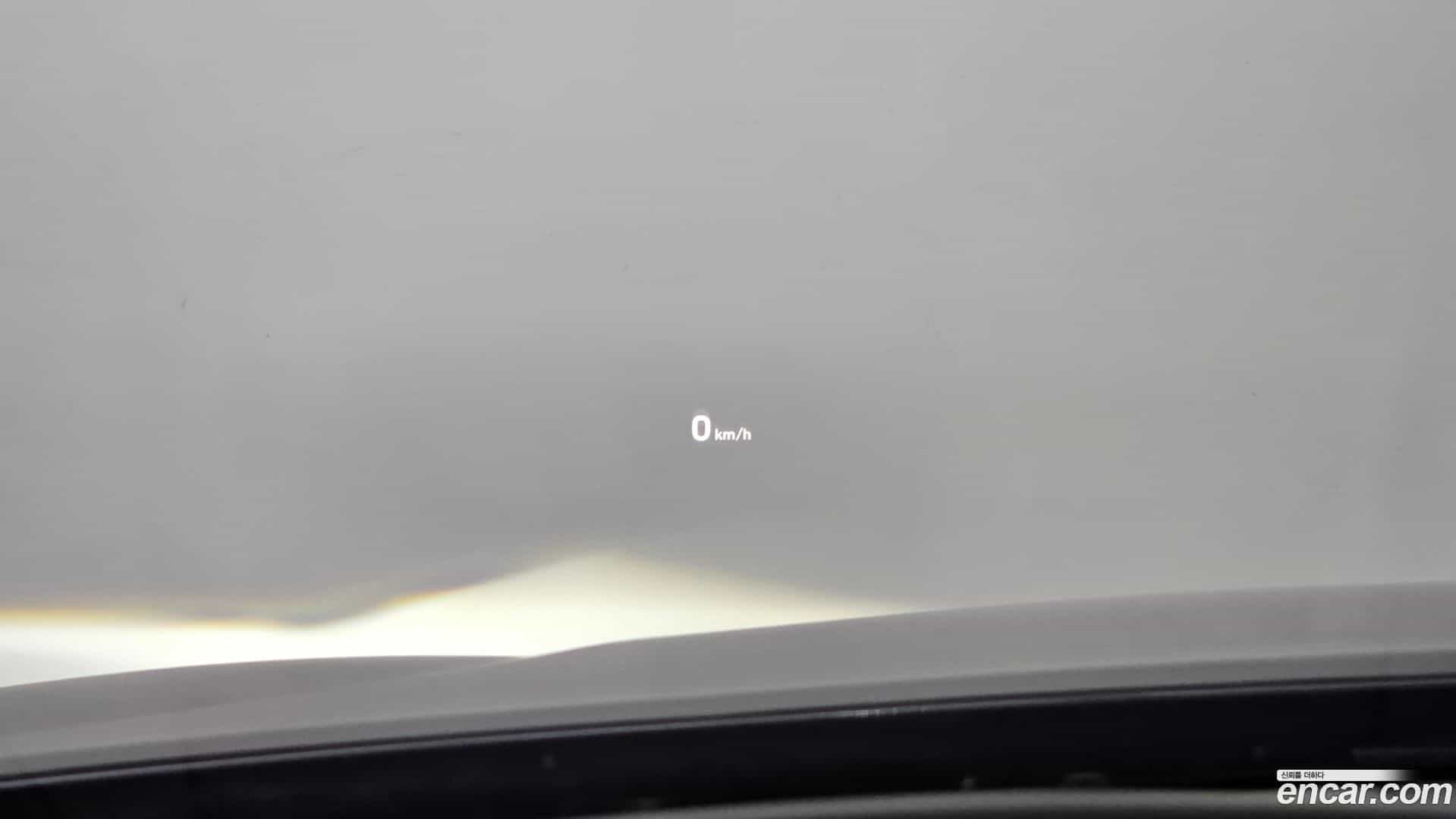 Grandeur Hyundai 2017.1-OPTION-042