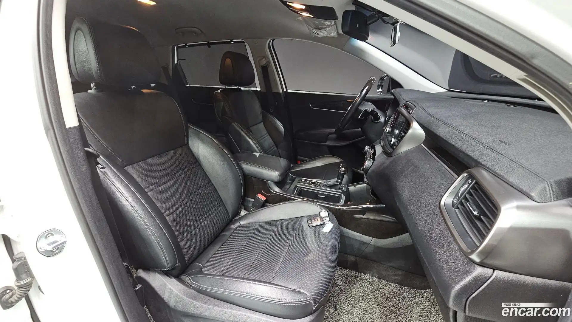 Sorento Kia 2017.4-INNER-010