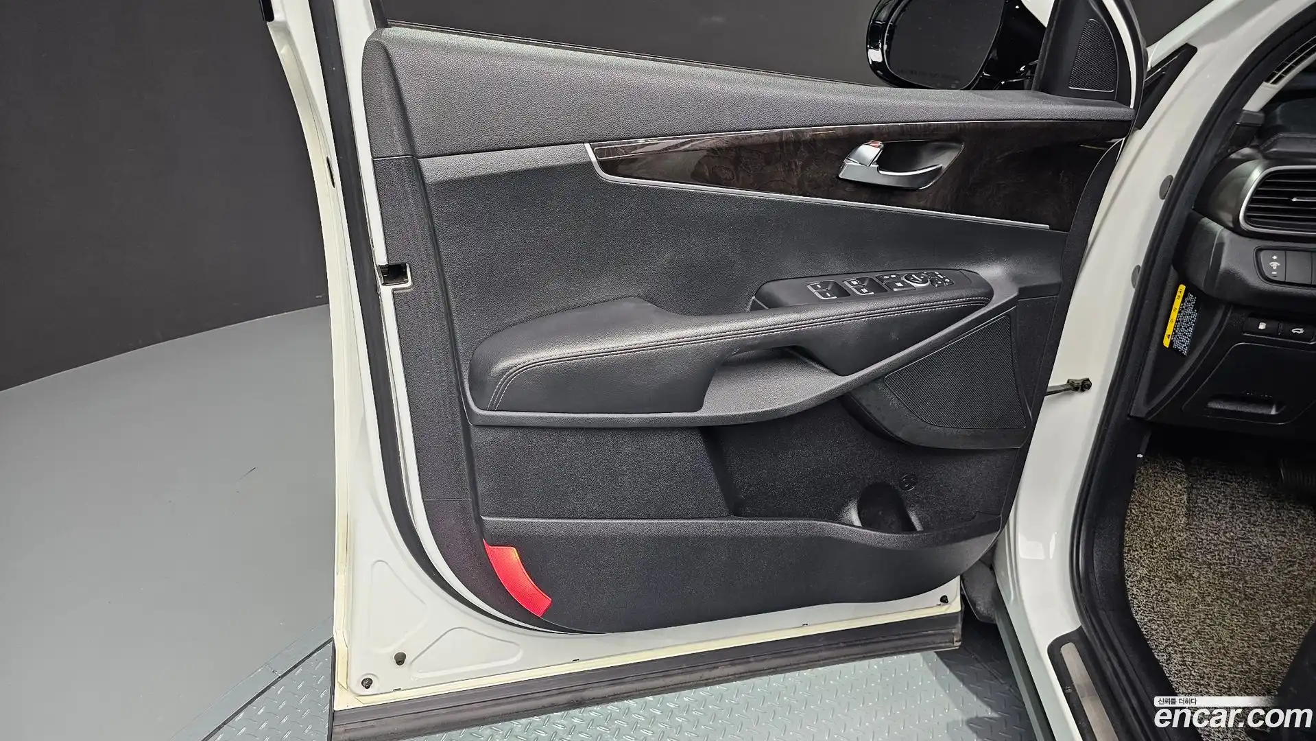Sorento Kia 2017.4-INNER-034