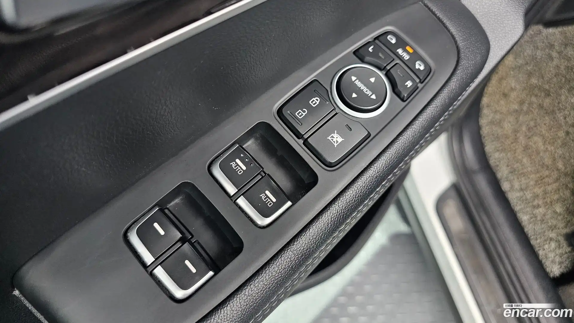 Sorento Kia 2017.4-OPTION-045