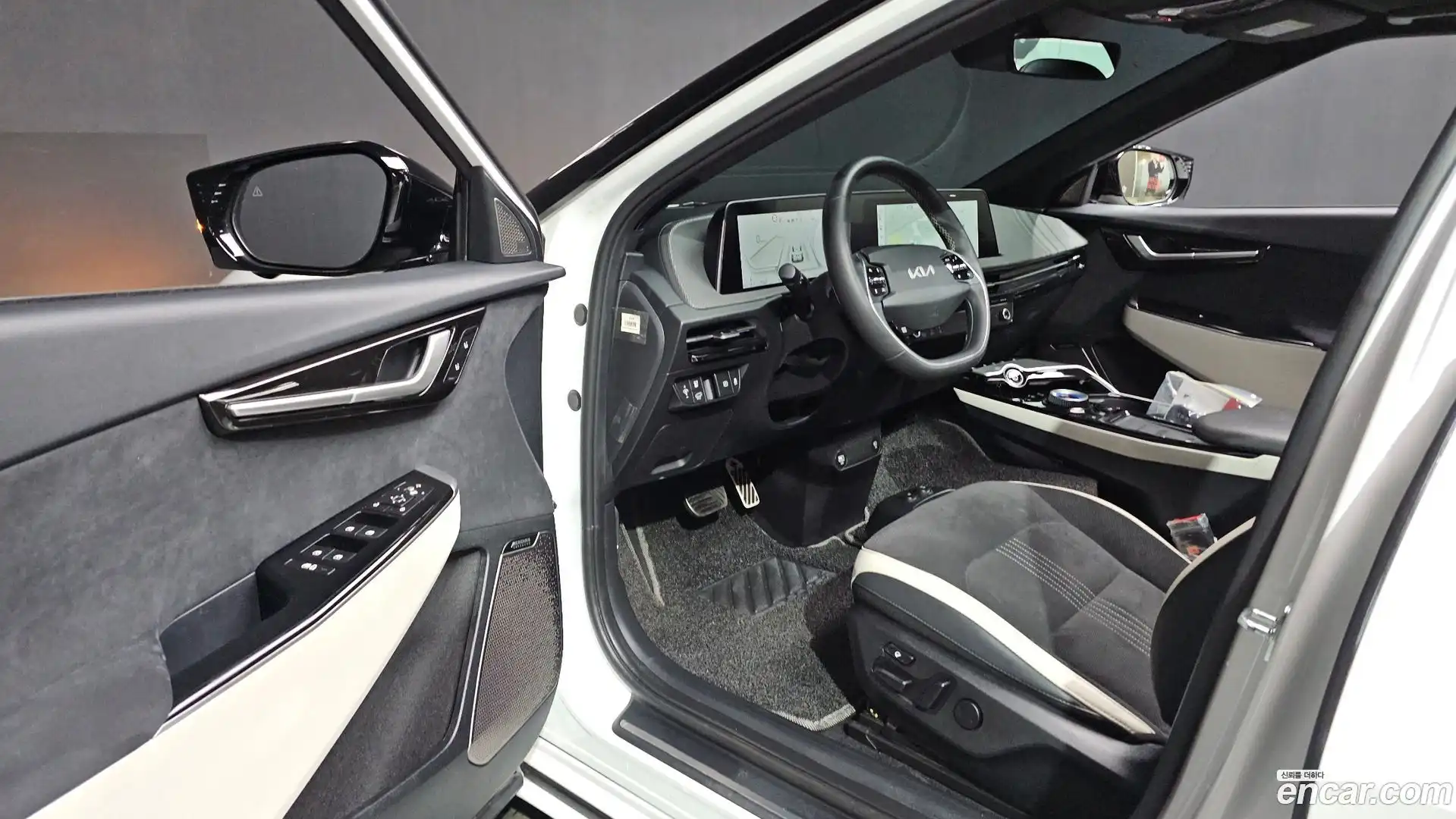 EV6 Kia 2021.10-INNER-010