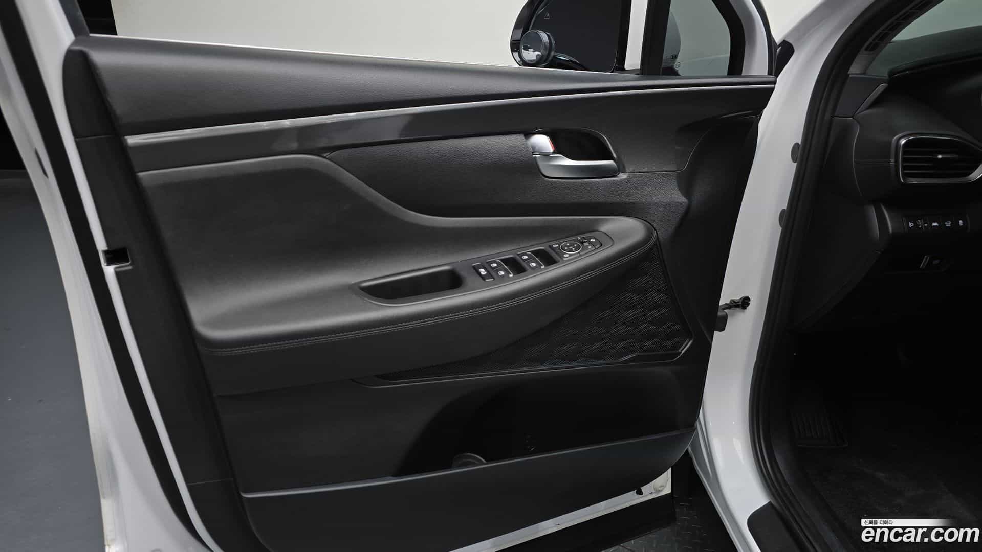 Santafe Hyundai 2021.11-INNER-034